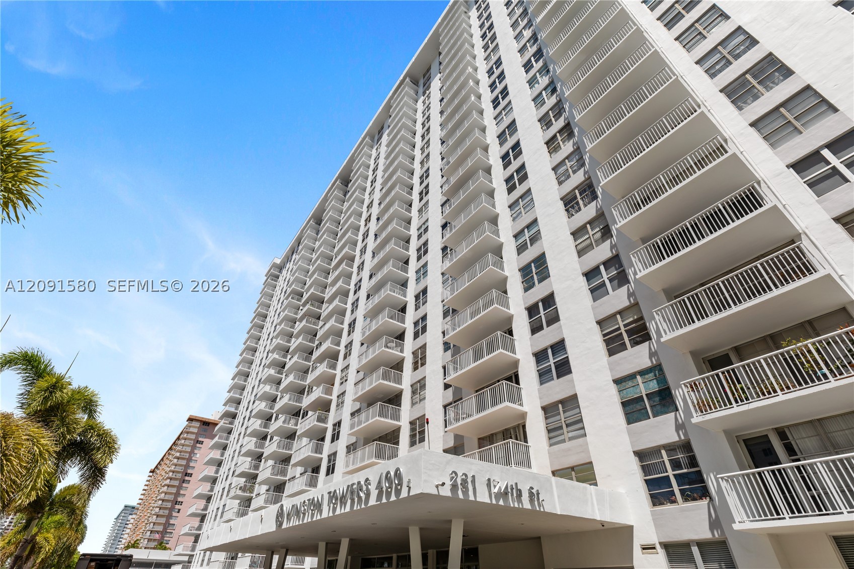 image Winston Towers 40032