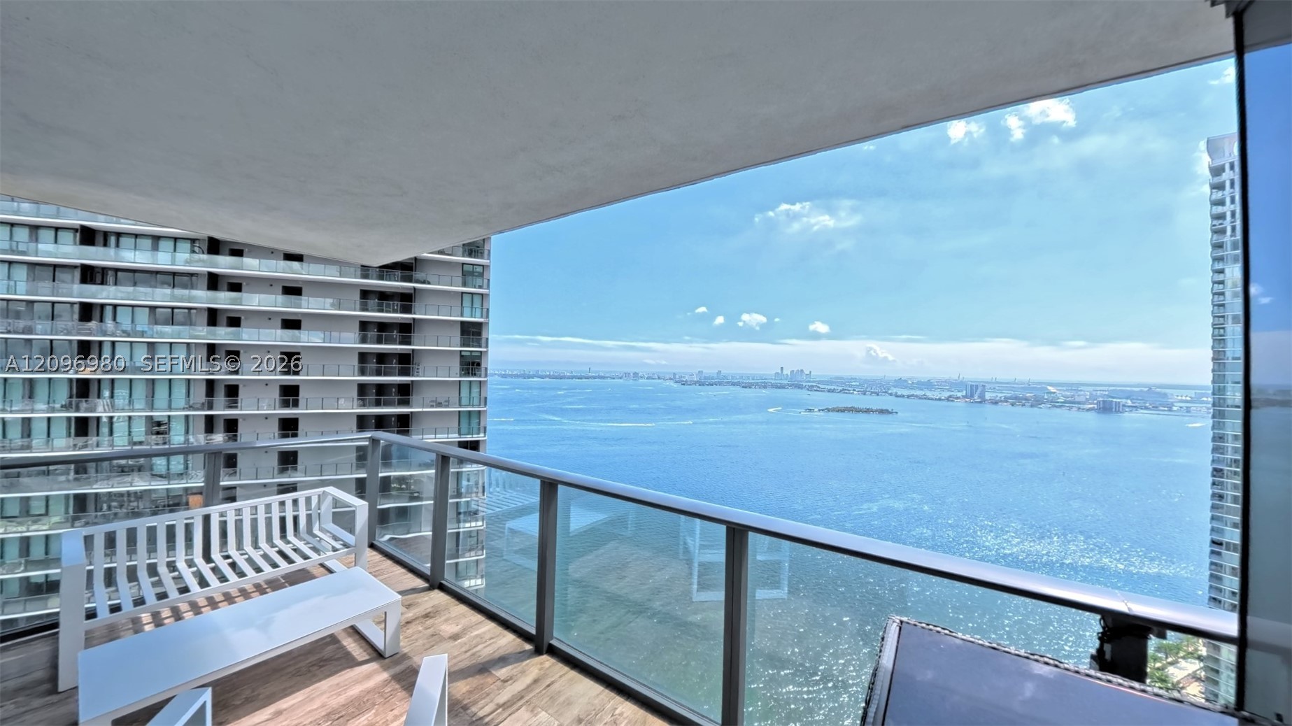 image Paraiso Bay4