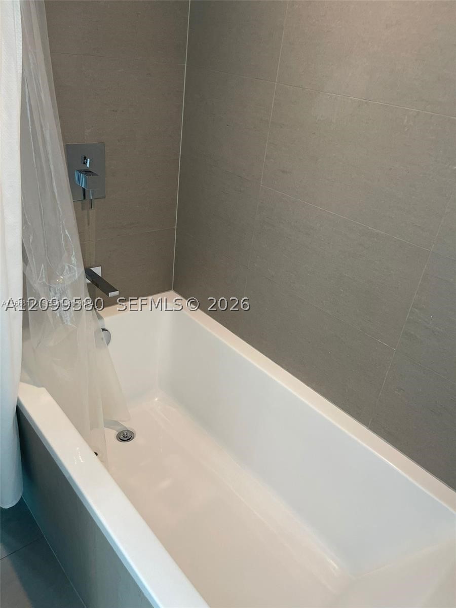 image The Bond on Brickell13