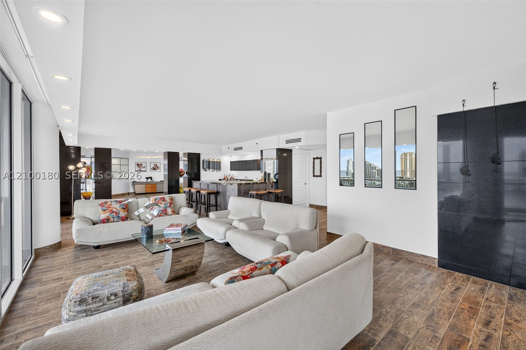 7000 Island Blvd #2409-2410 Aventura, FL 33160
