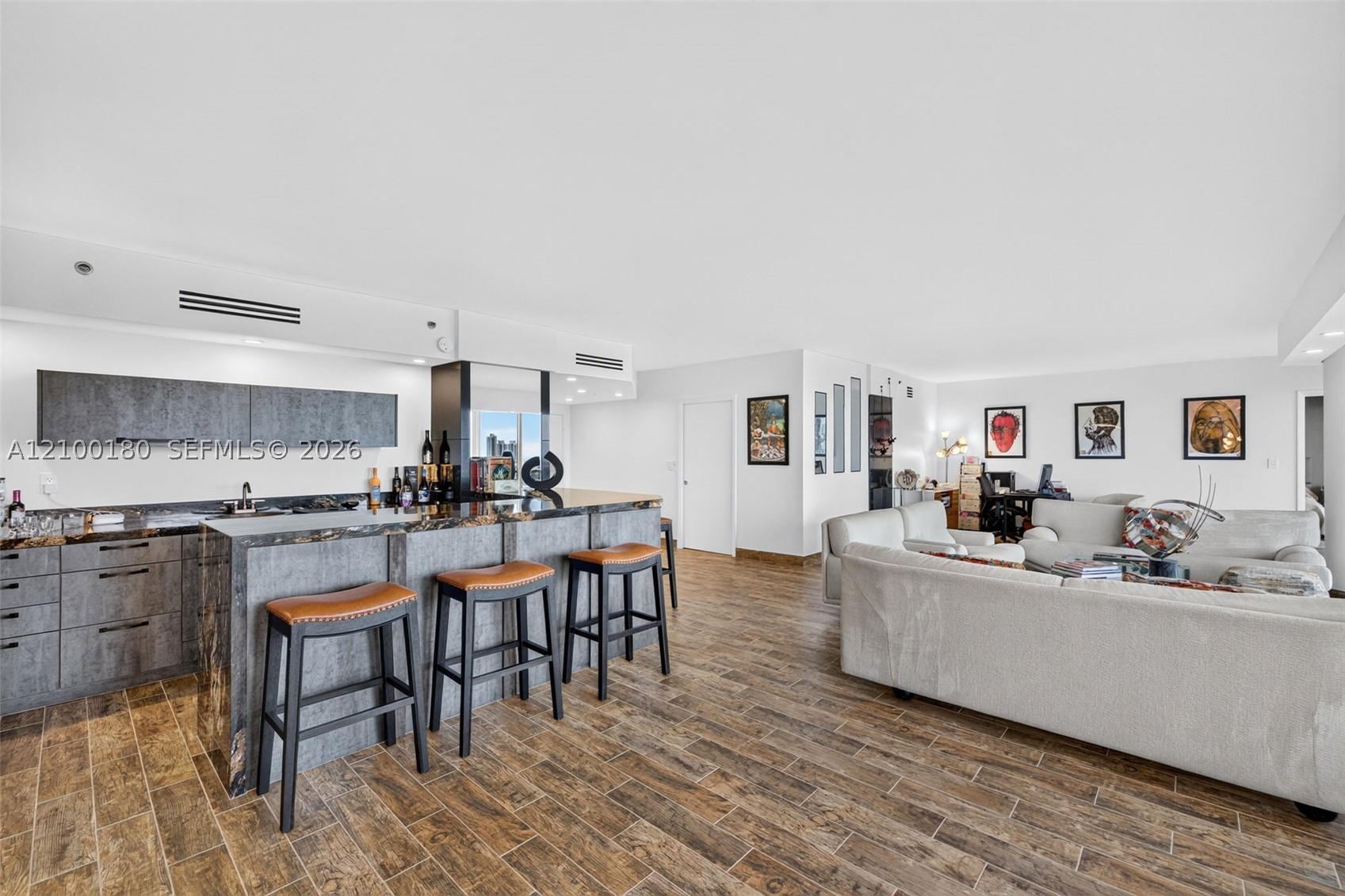7000 Island Blvd #2409-2410 Aventura, FL 33160