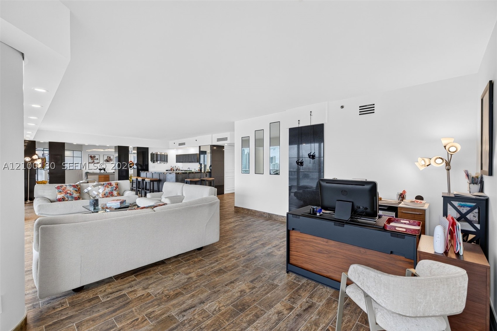 7000 Island Blvd #2409-2410 Aventura, FL 33160
