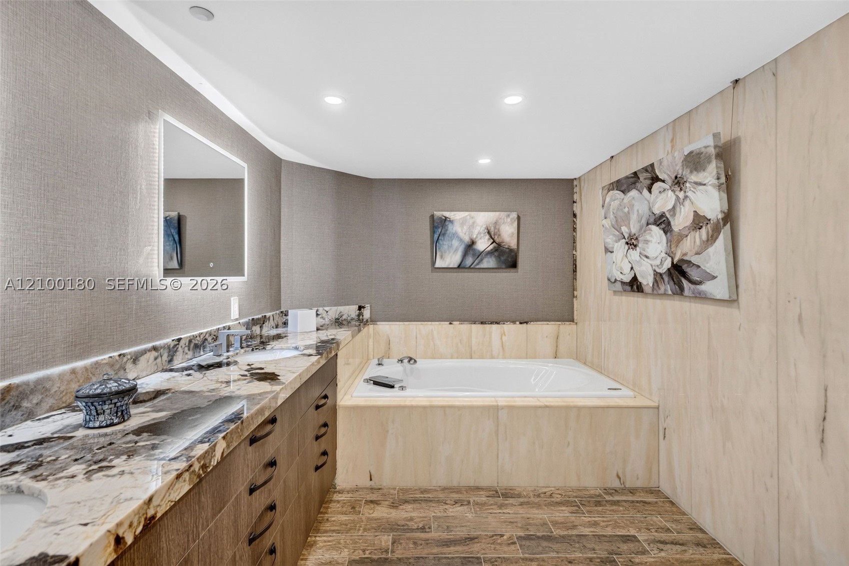 7000 Island Blvd #2409-2410 Aventura, FL 33160
