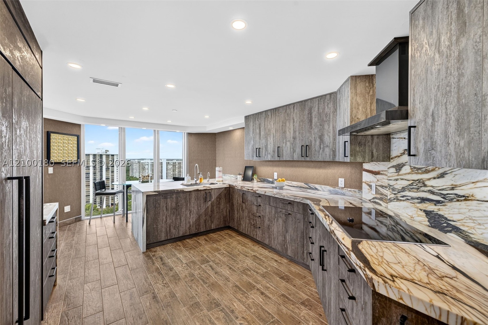 7000 Island Blvd #2409-2410 Aventura, FL 33160