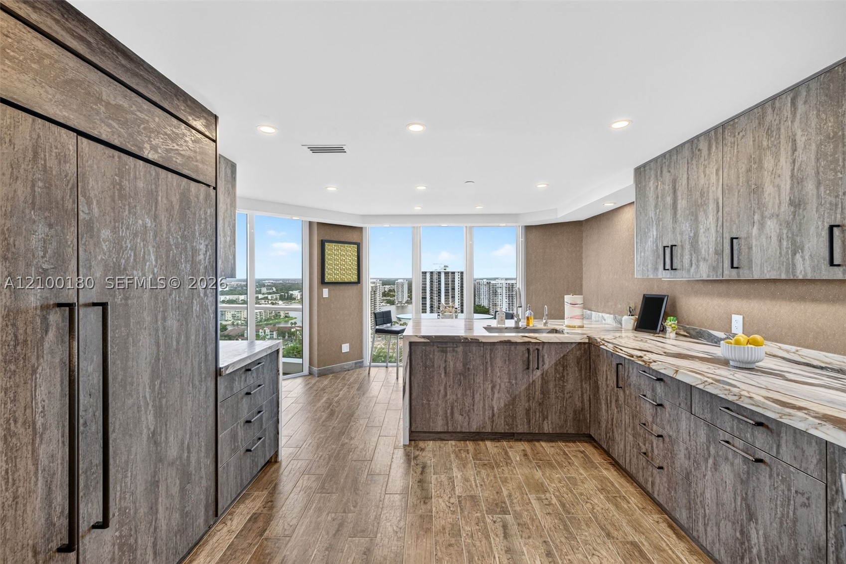 7000 Island Blvd #2409-2410 Aventura, FL 33160