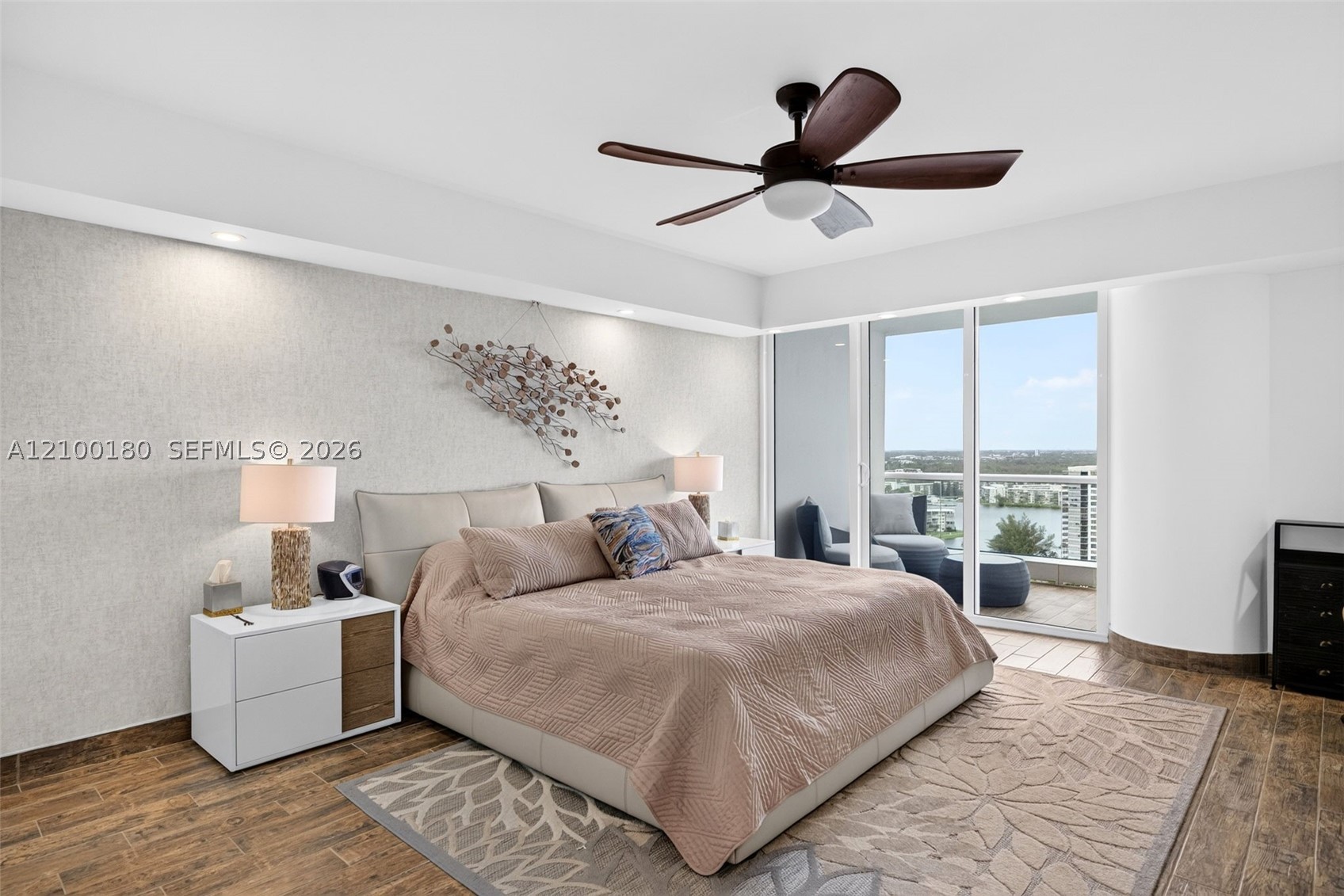 7000 Island Blvd #2409-2410 Aventura, FL 33160