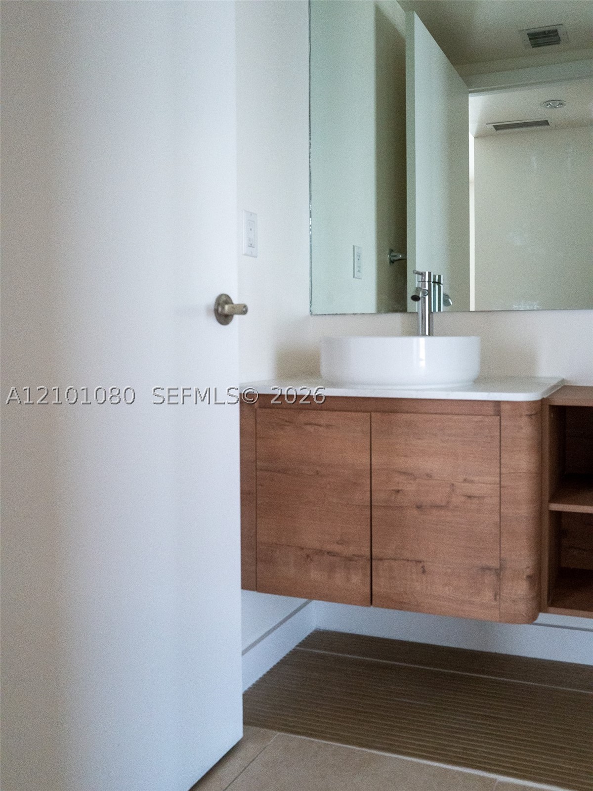 image 50 Biscayne8