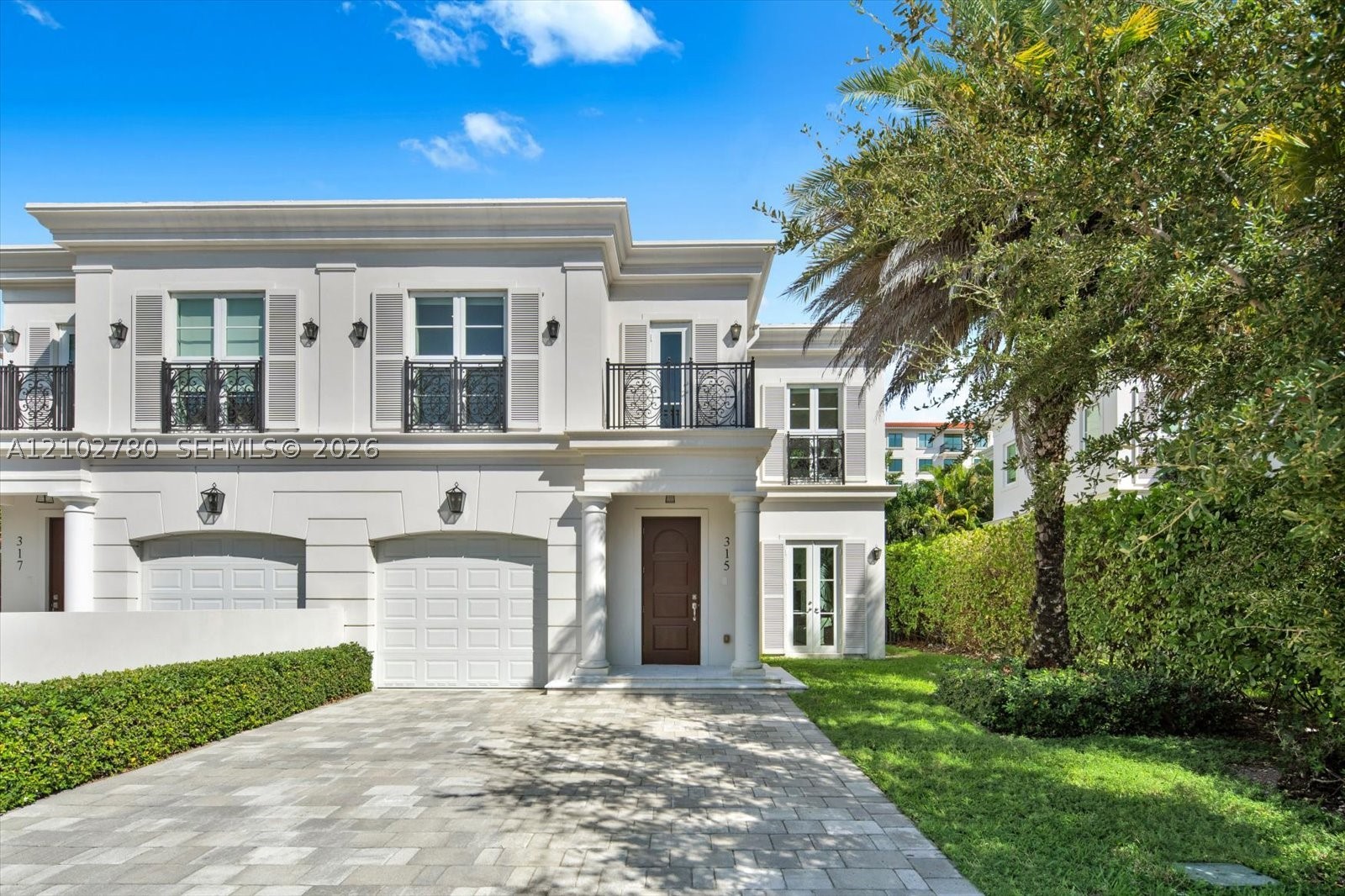 315 Santander Ave #315 Coral Gables, FL 33134