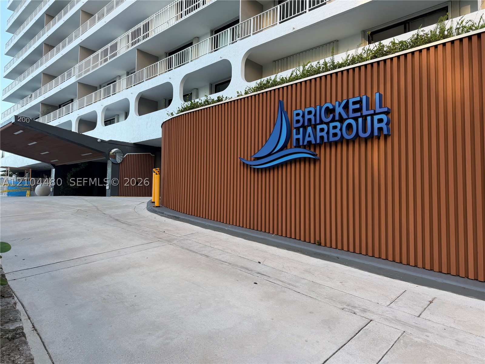 image Brickell Harbour1