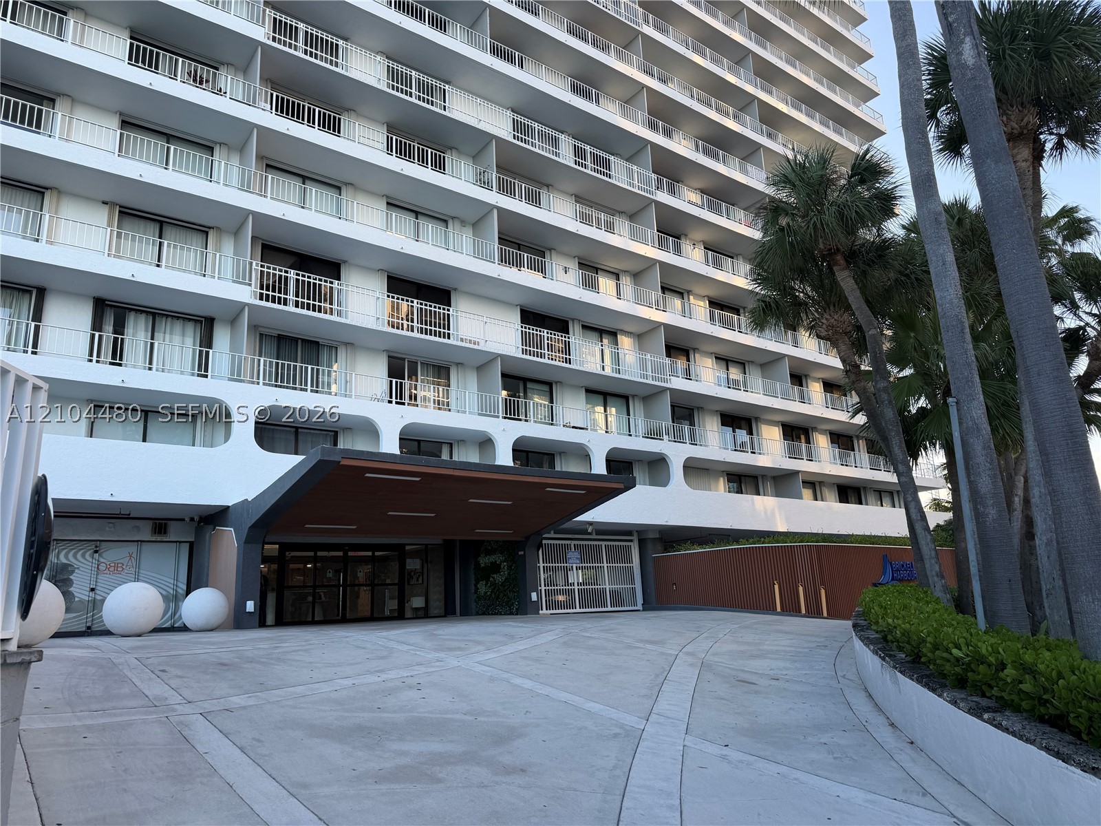 image Brickell Harbour2