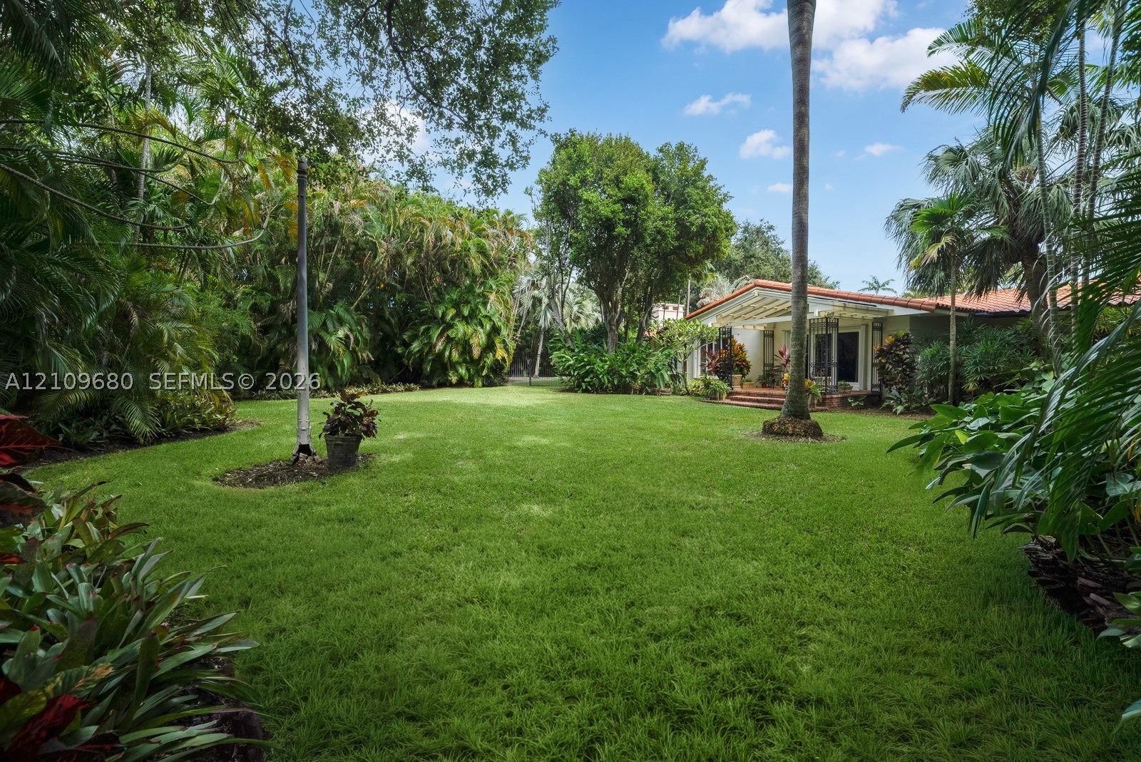 4100 Bay Pt Rd Miami, FL 33137