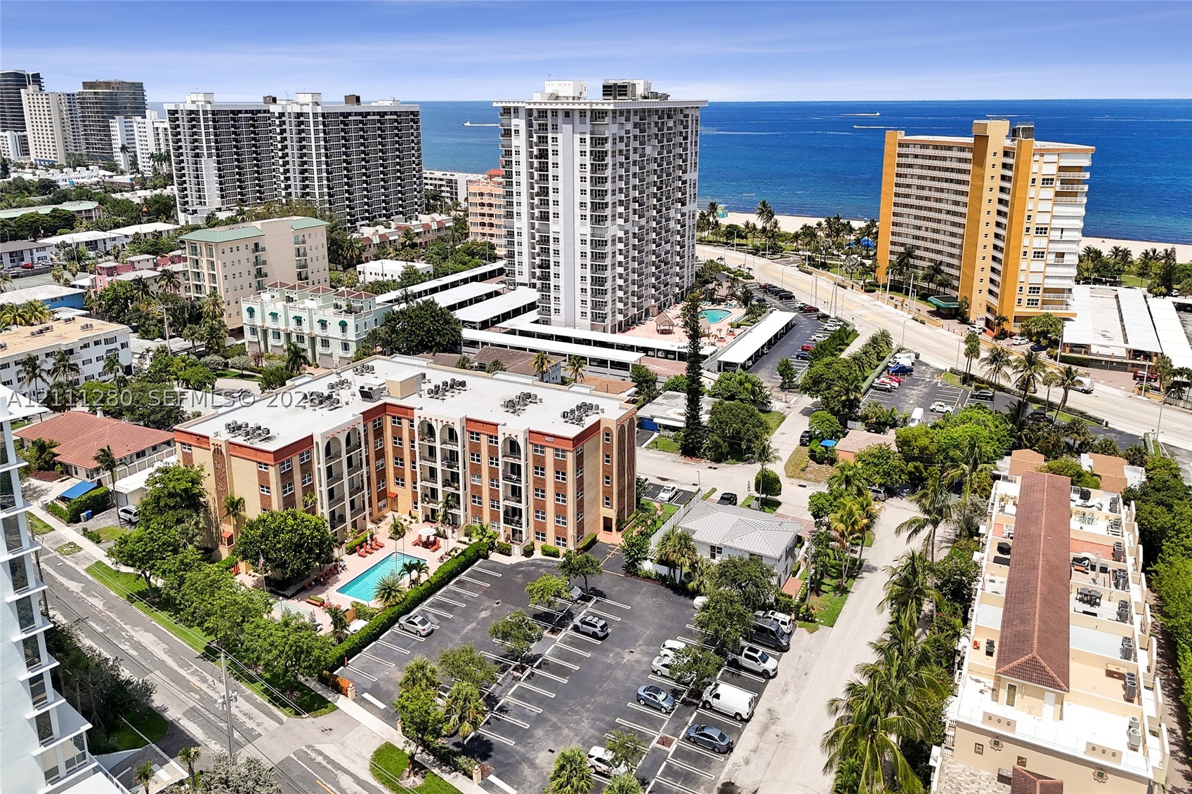 400 N Riverside Dr #305