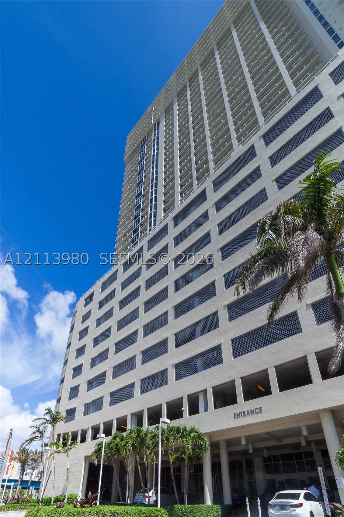 16699 Collins Ave(avlbnow) #3707