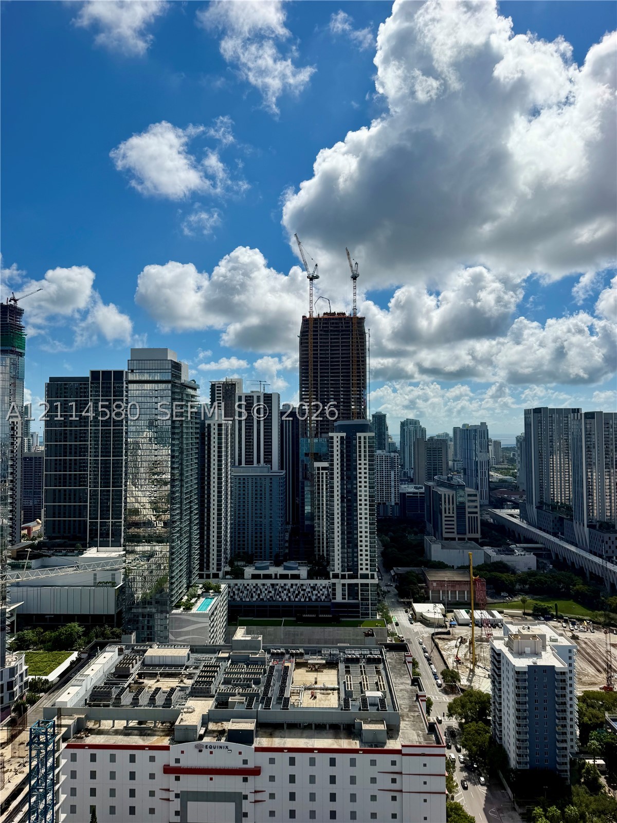 image E11EVEN Hotel & Residences11