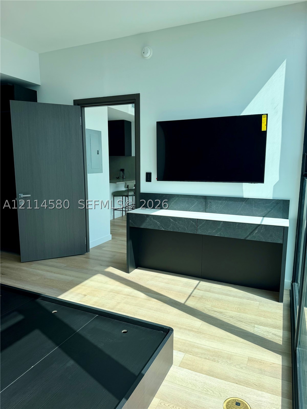 image E11EVEN Hotel & Residences6