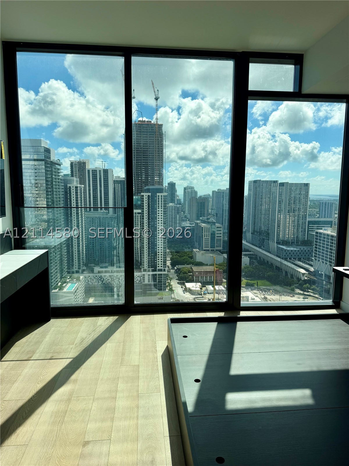 image E11EVEN Hotel & Residences7