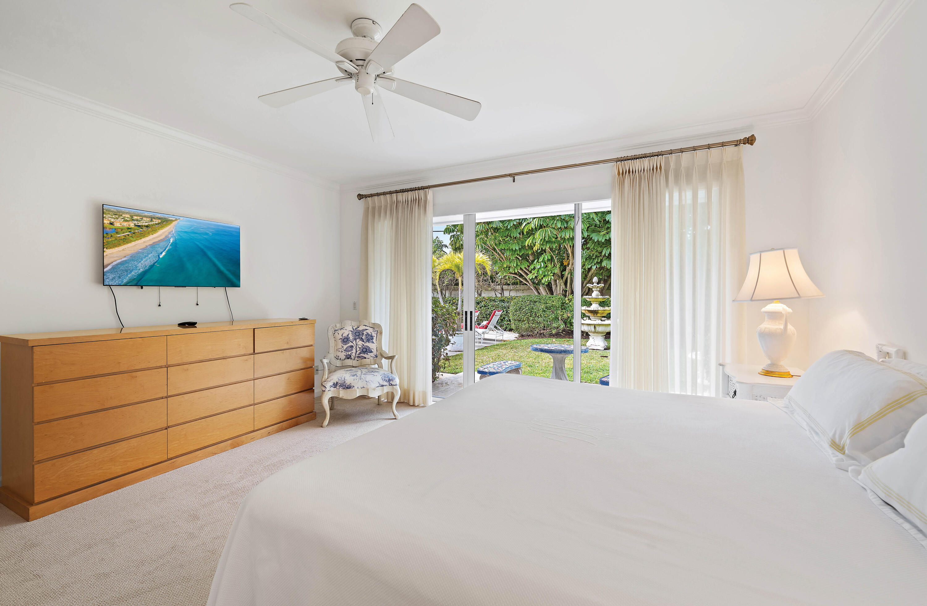 11337 Lost Tree North Palm Beach, FL 33408