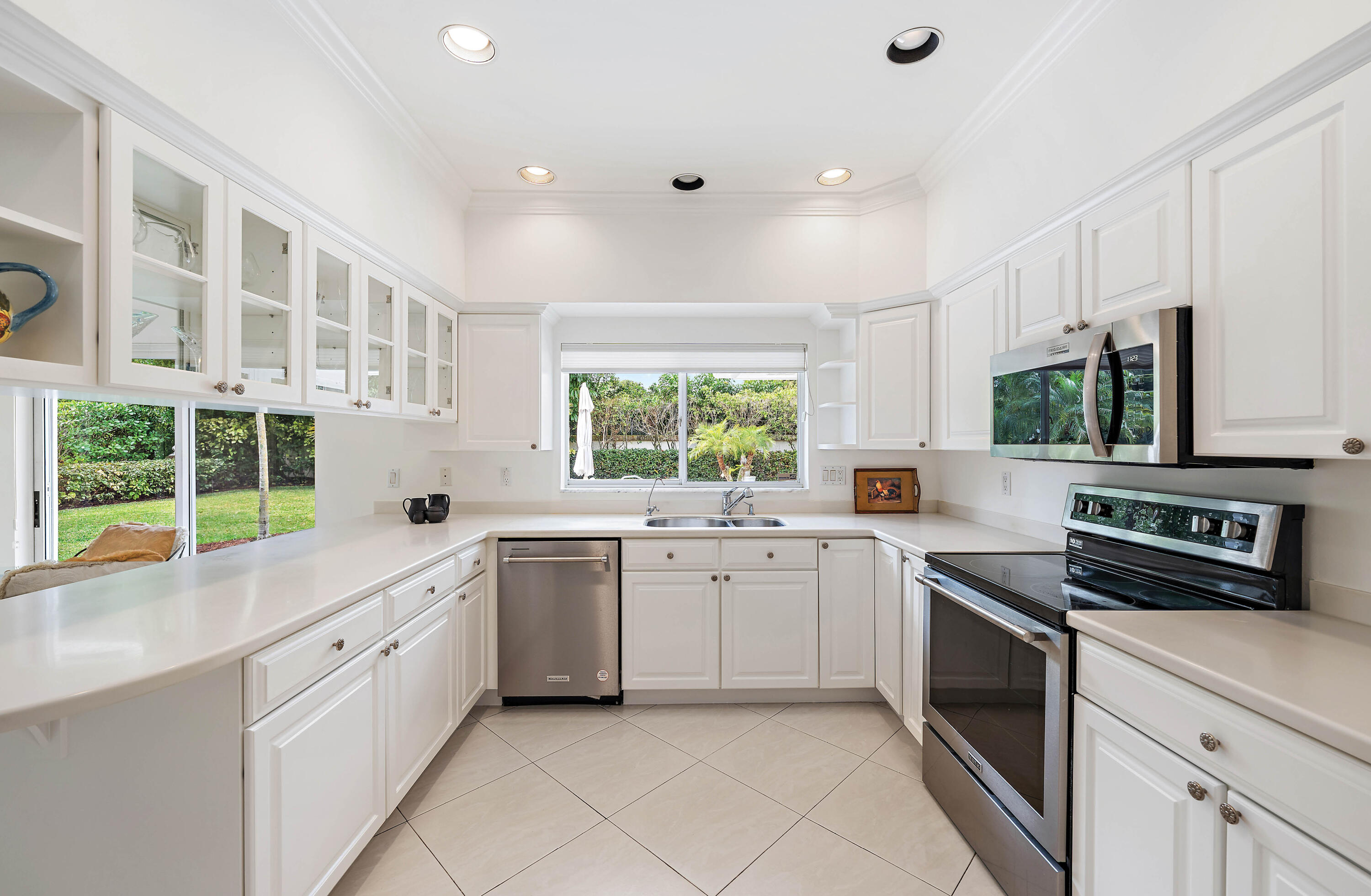 11337 Lost Tree North Palm Beach, FL 33408