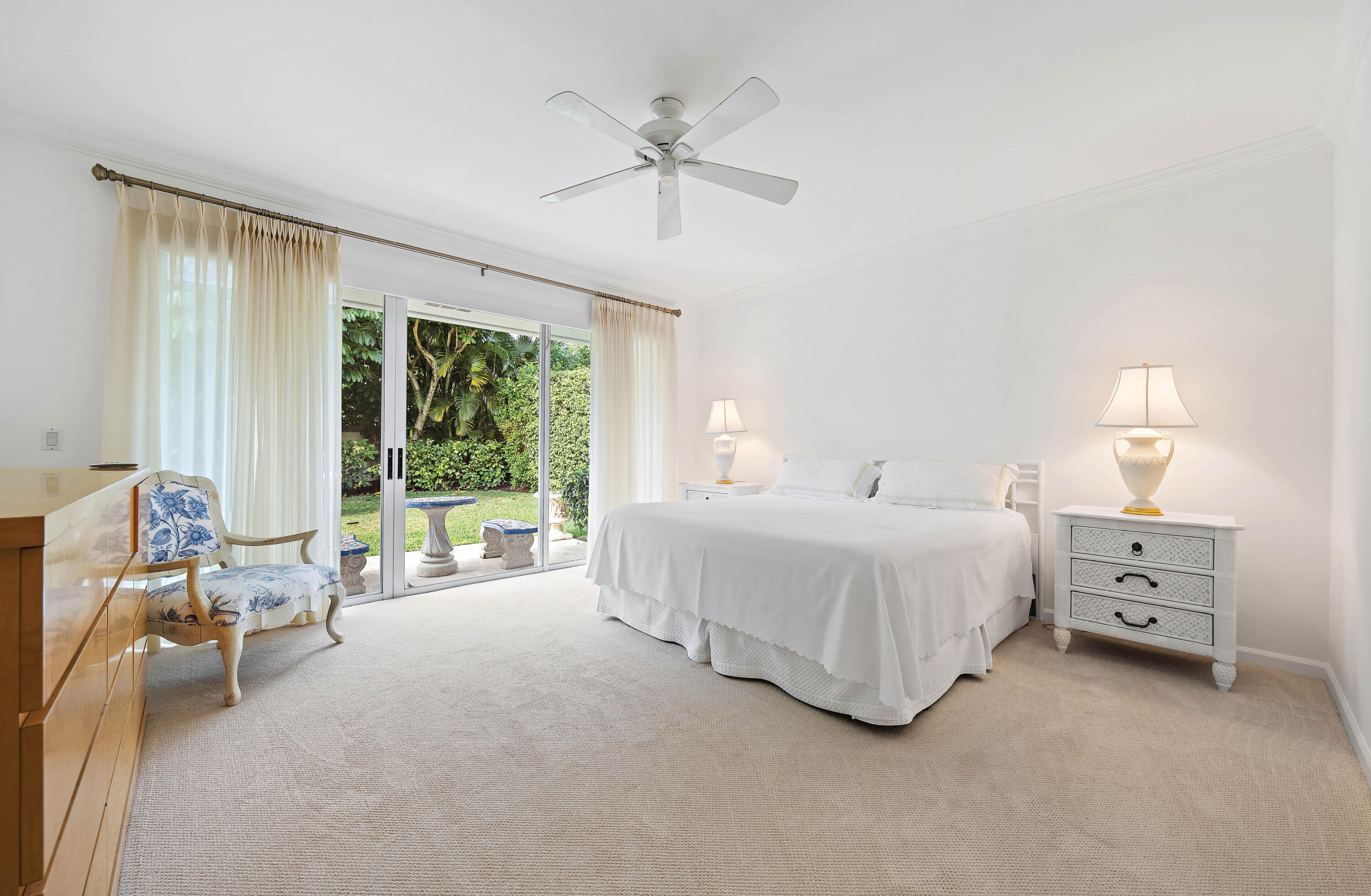 11337 Lost Tree North Palm Beach, FL 33408