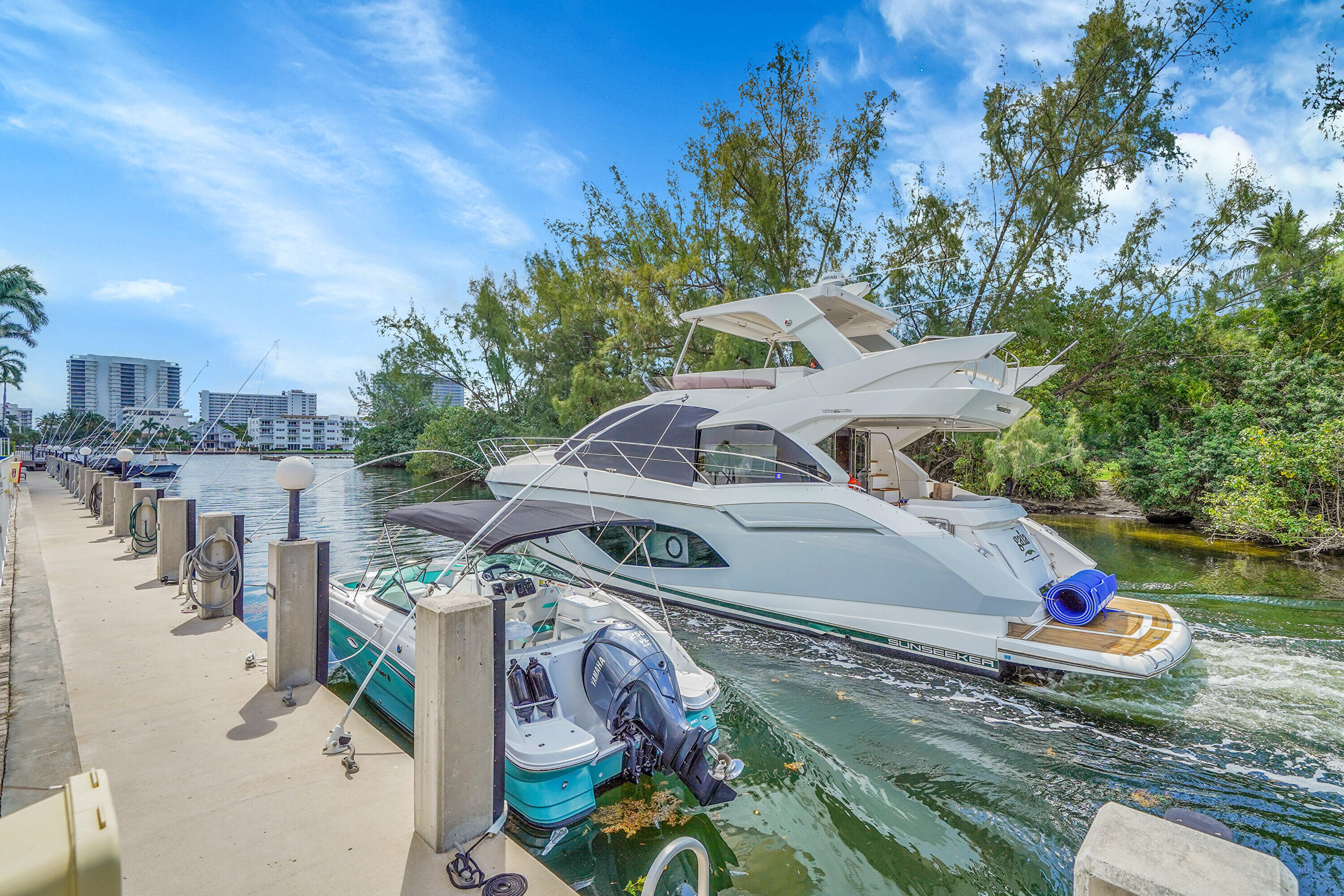 2860 NE 14th St #Unit 107