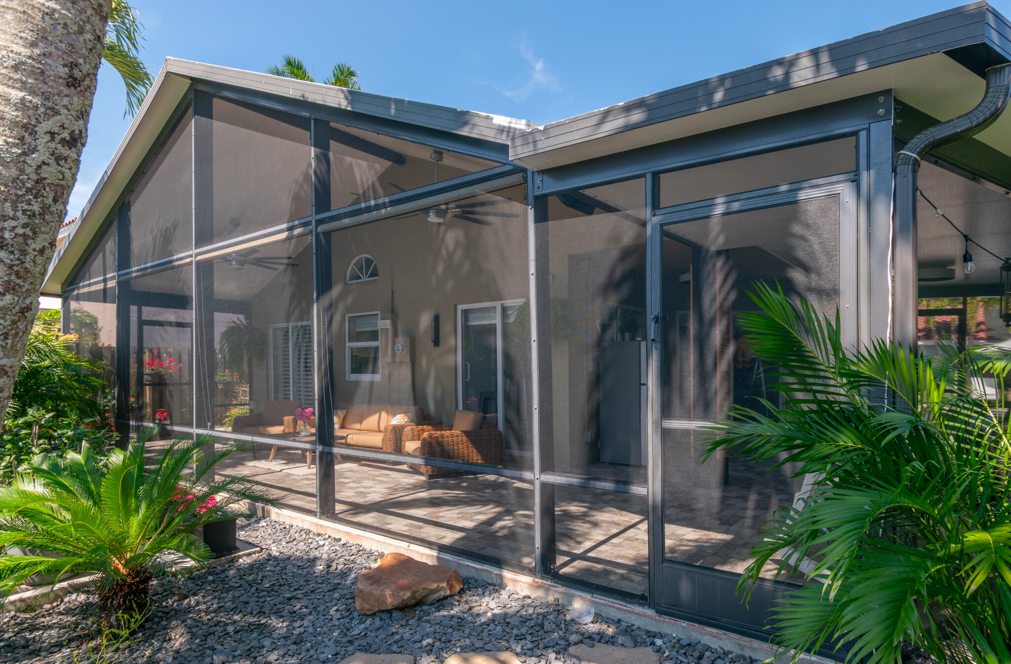 1227 Seagrape Weston, FL 33326