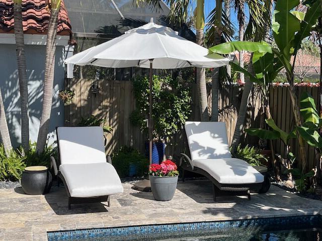 1227 Seagrape Weston, FL 33326