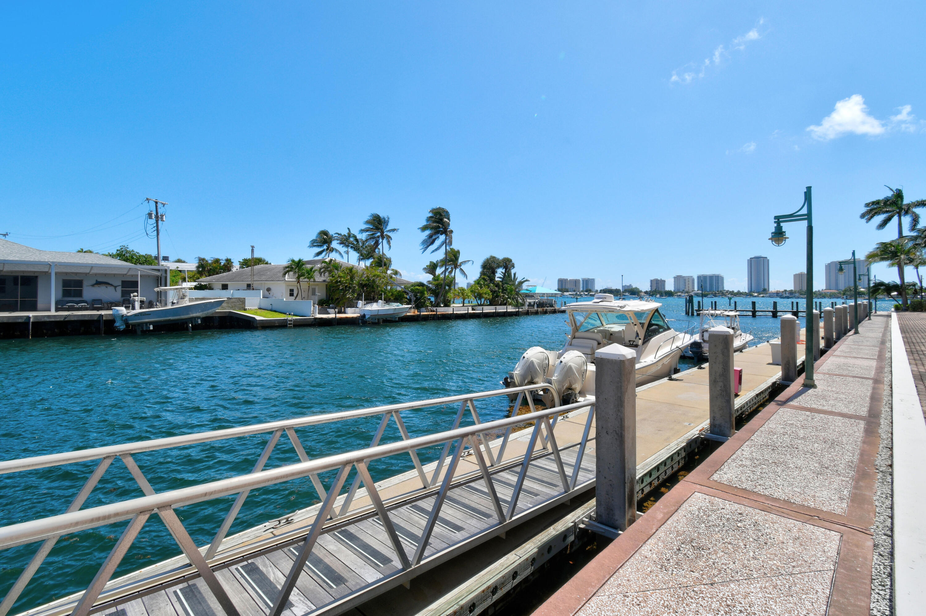 2650 Lake Shr #106 Riviera Beach, FL 33404