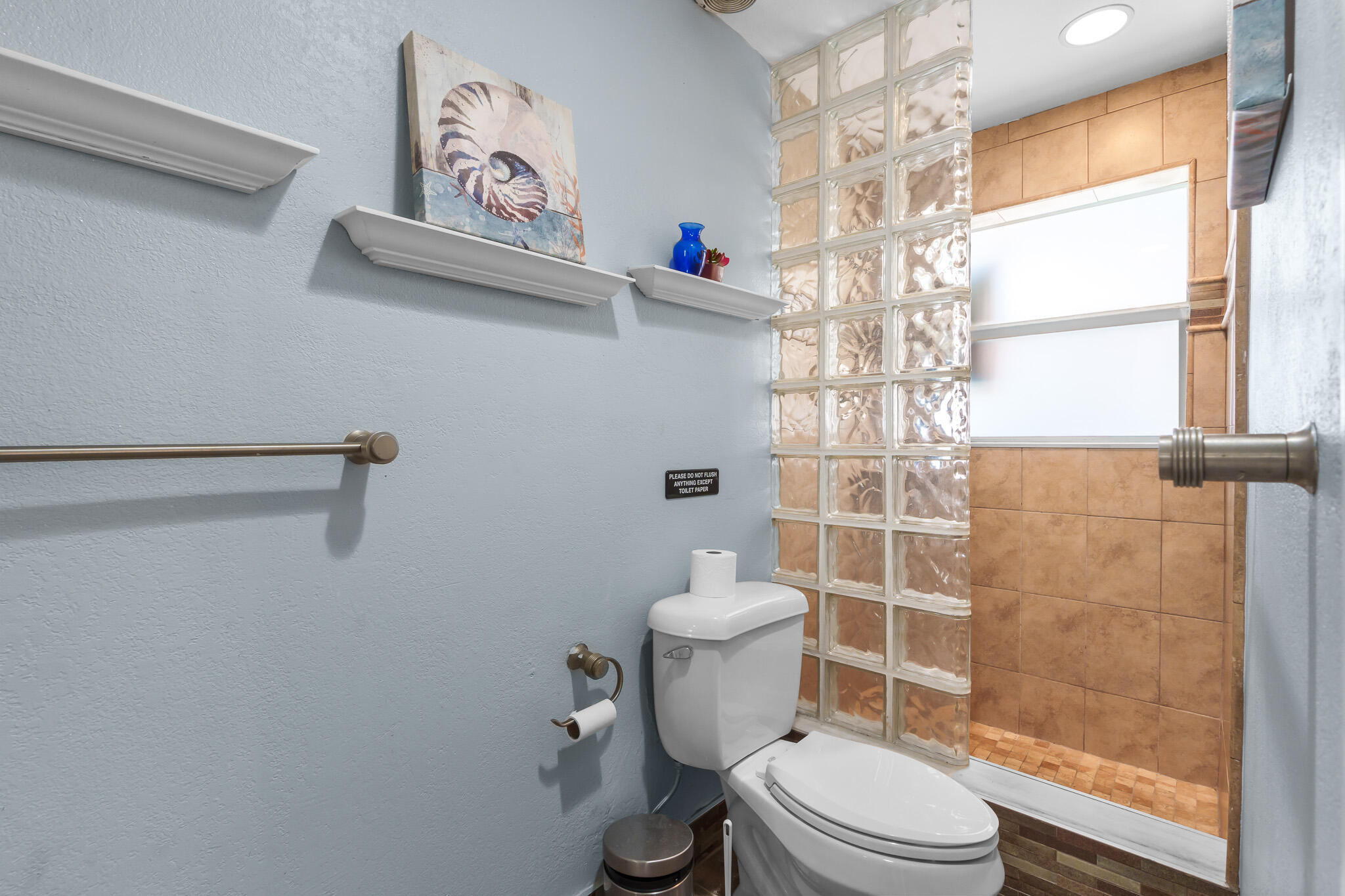 101 SE 14th Pompano Beach, FL 33060