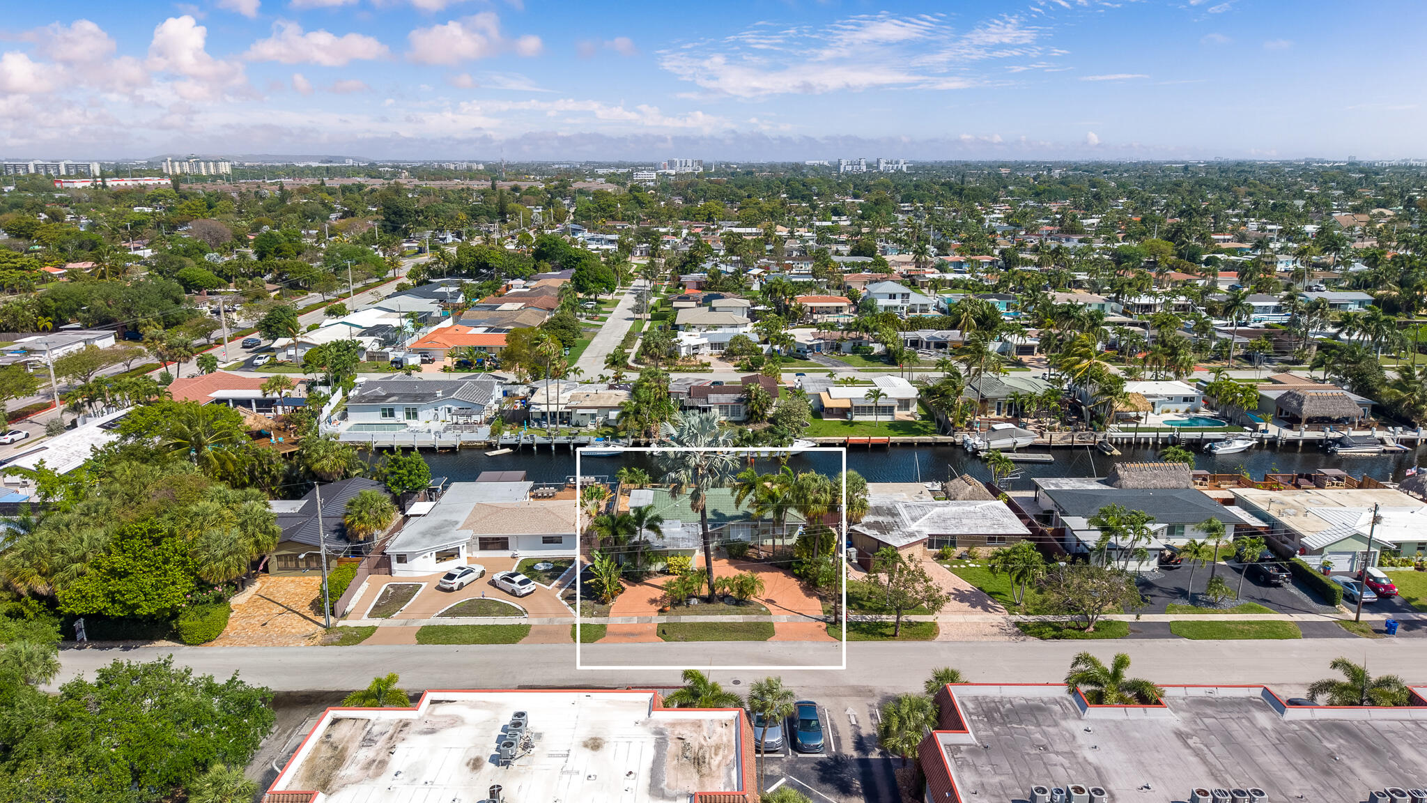 101 SE 14th Pompano Beach, FL 33060