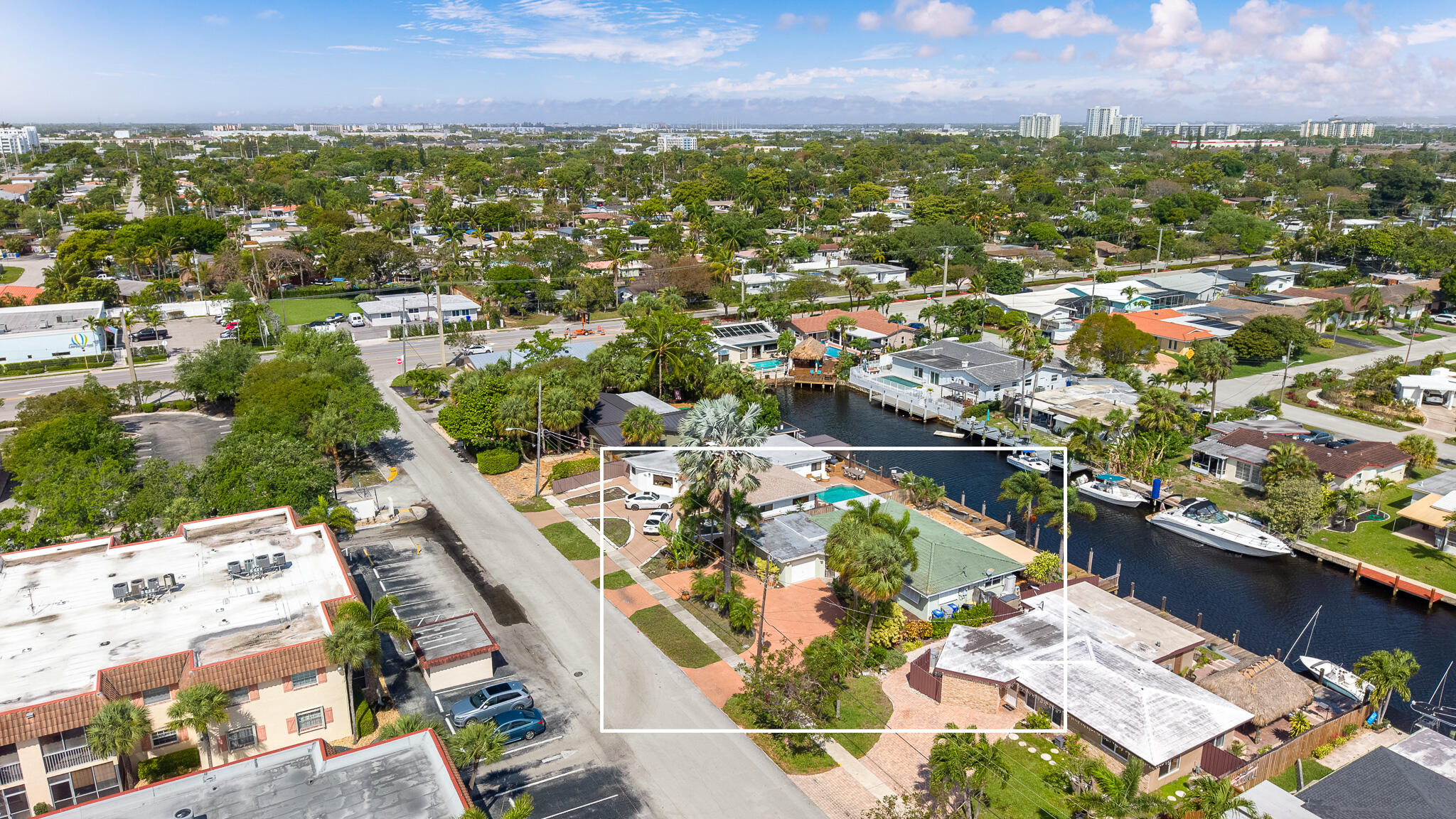 101 SE 14th Pompano Beach, FL 33060