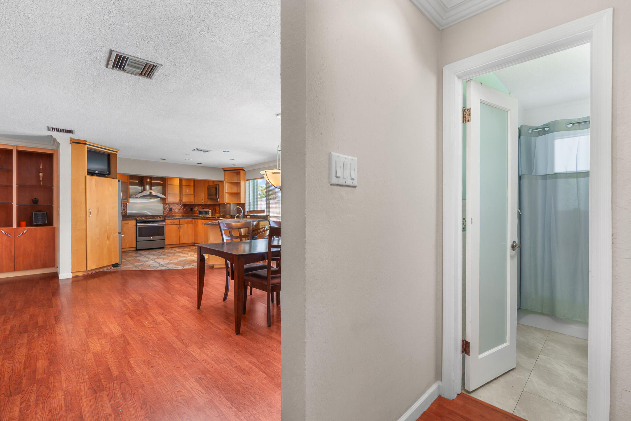 101 SE 14th Pompano Beach, FL 33060