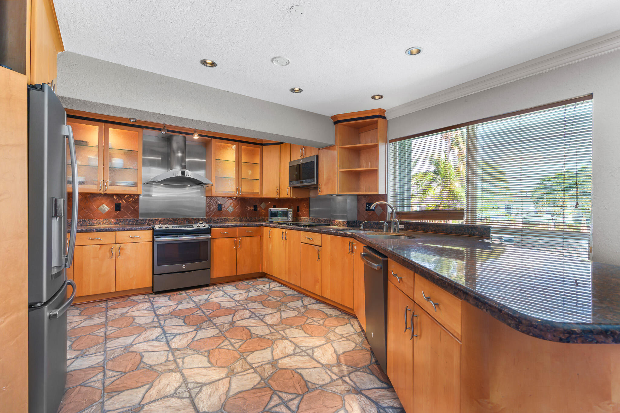 101 SE 14th Pompano Beach, FL 33060