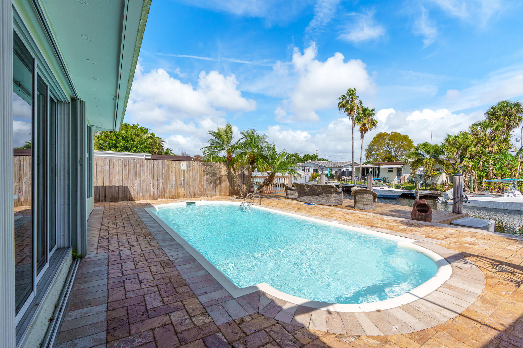 101 SE 14th Pompano Beach, FL 33060
