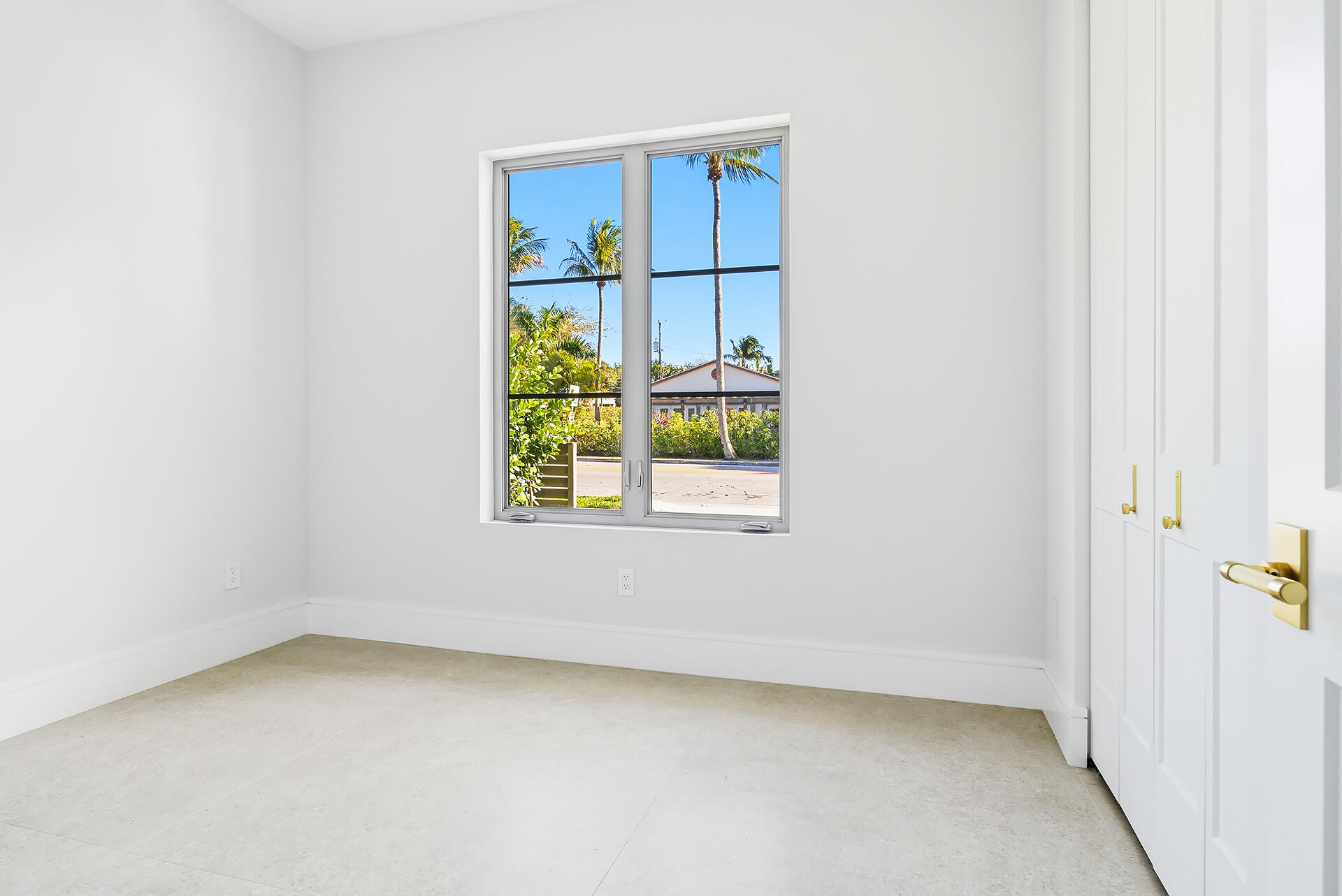 785 Park West Palm Beach, FL 33401
