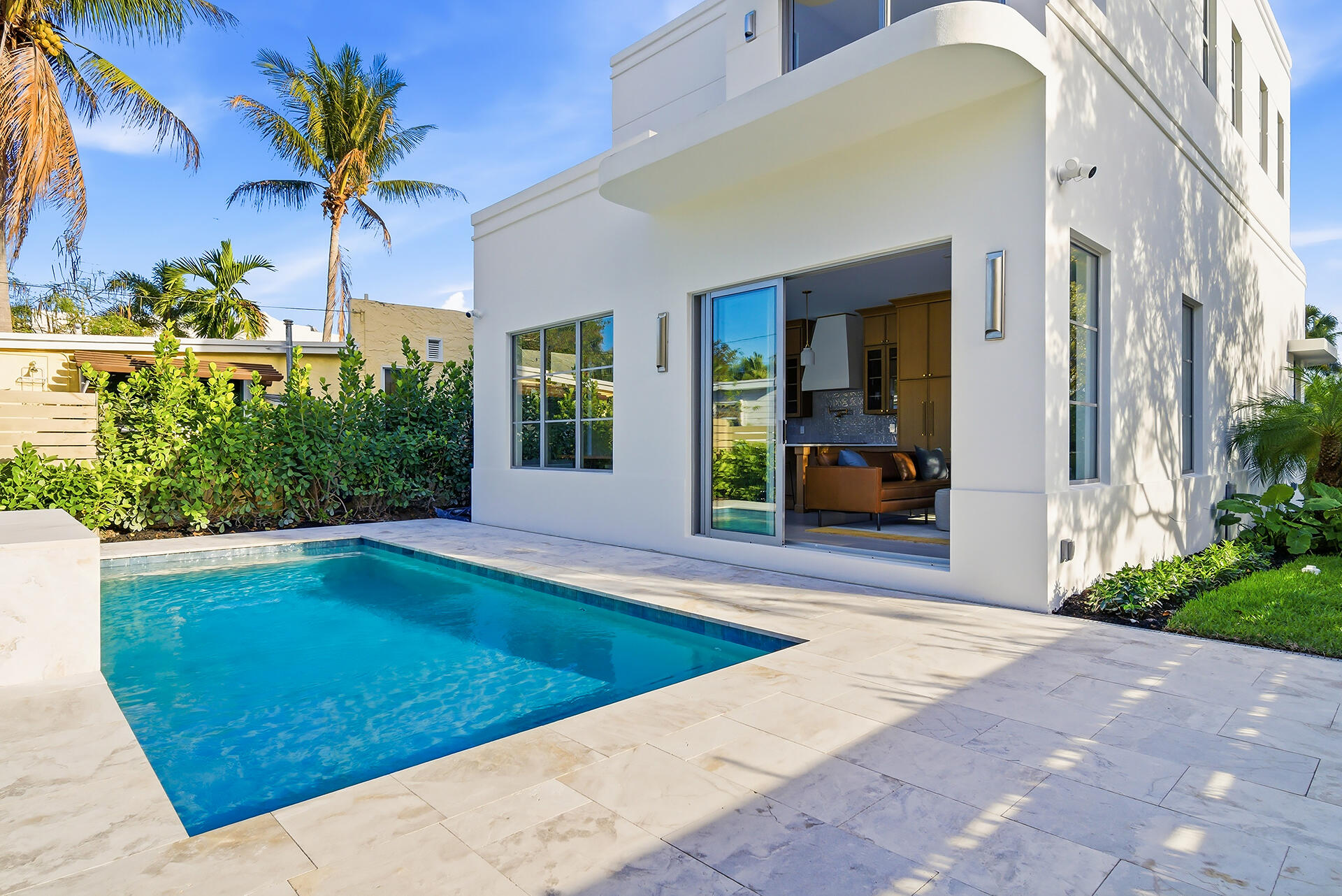 785 Park West Palm Beach, FL 33401