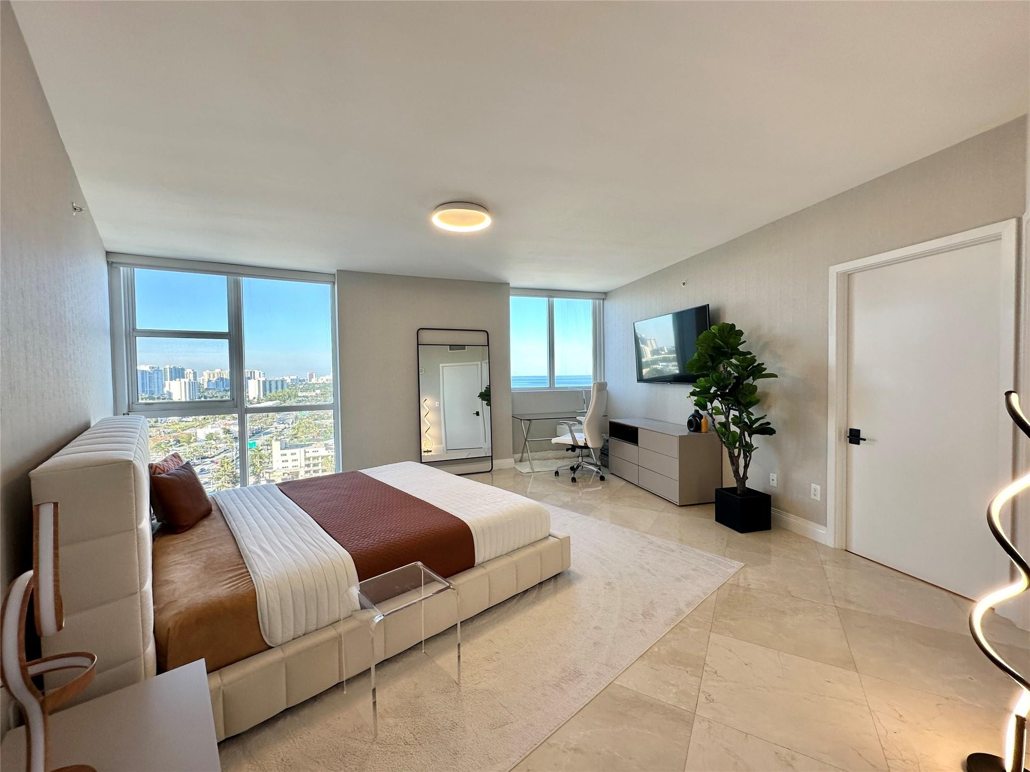 18201 Collins #1901 Sunny Isles Beach, FL 33160
