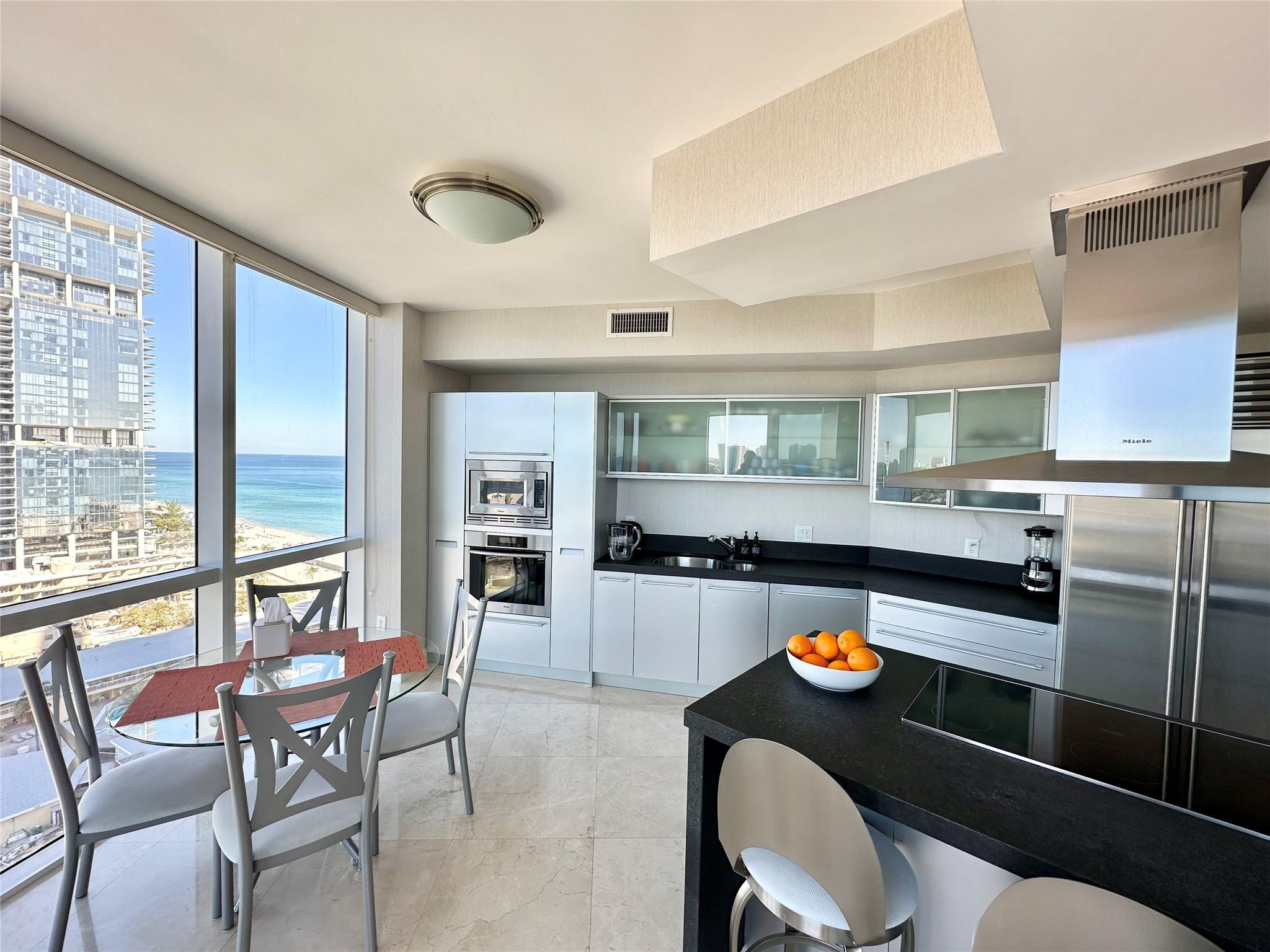 18201 Collins #1901 Sunny Isles Beach, FL 33160