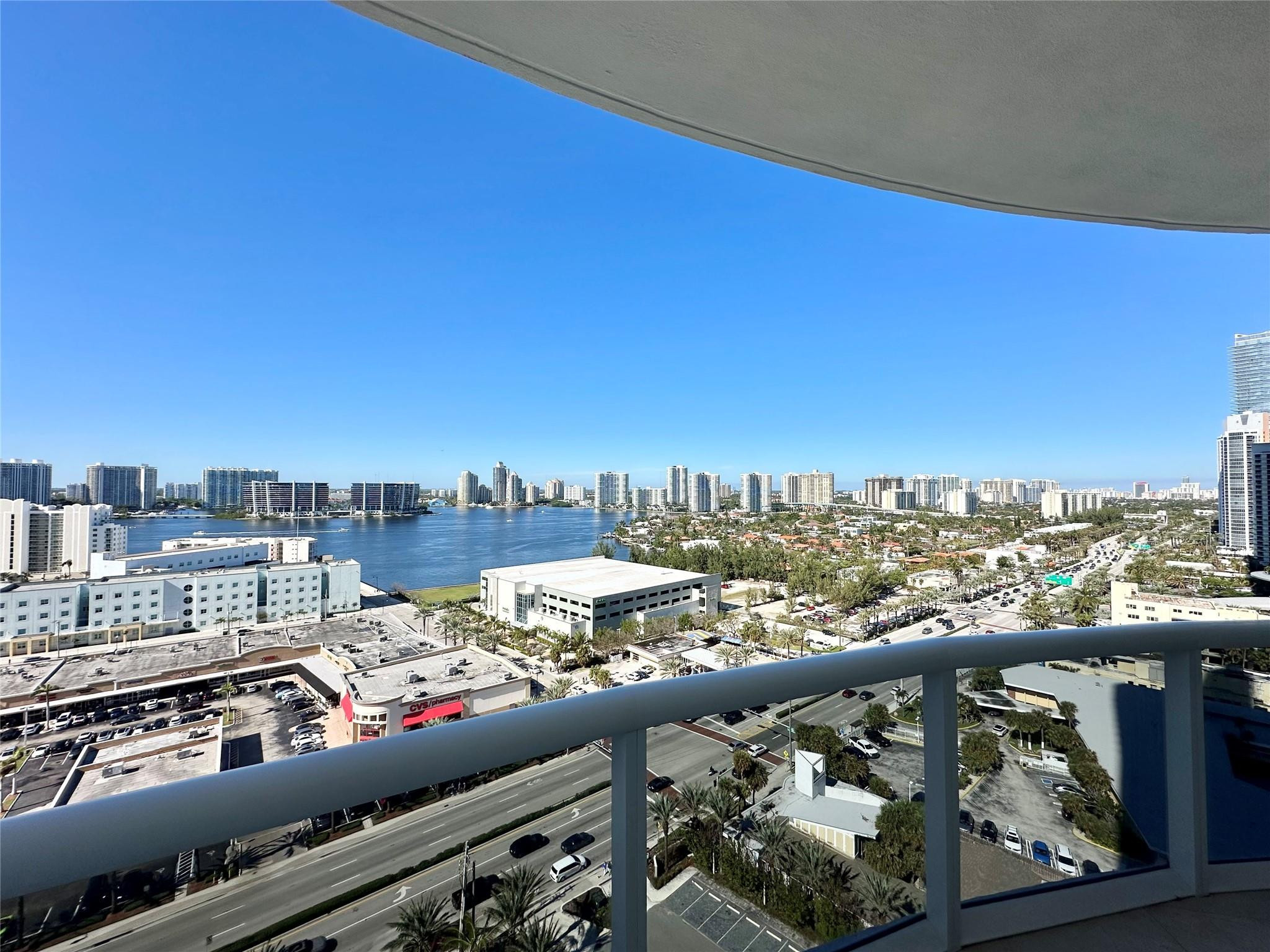 18201 Collins #1901 Sunny Isles Beach, FL 33160