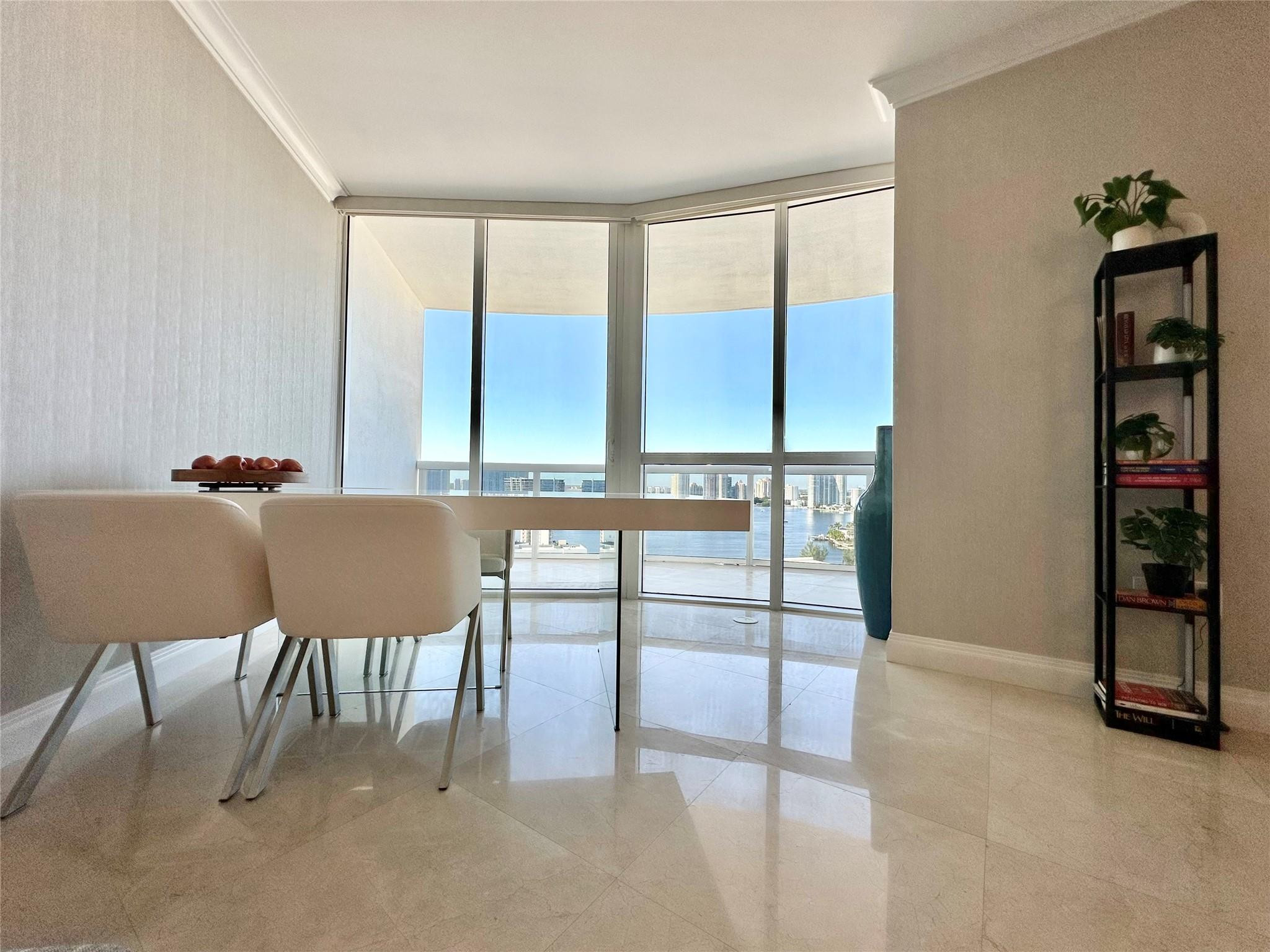 18201 Collins #1901 Sunny Isles Beach, FL 33160