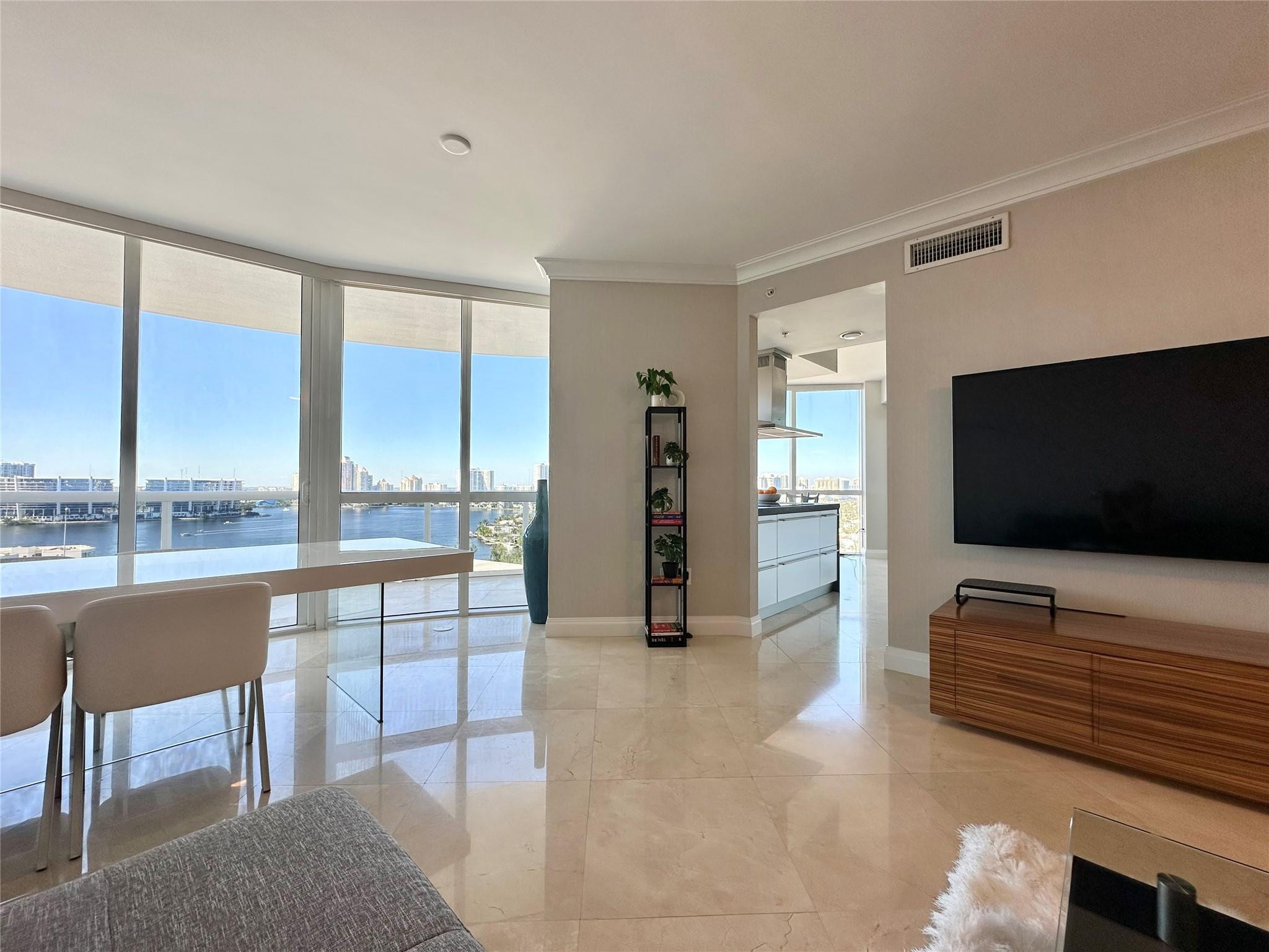 18201 Collins #1901 Sunny Isles Beach, FL 33160
