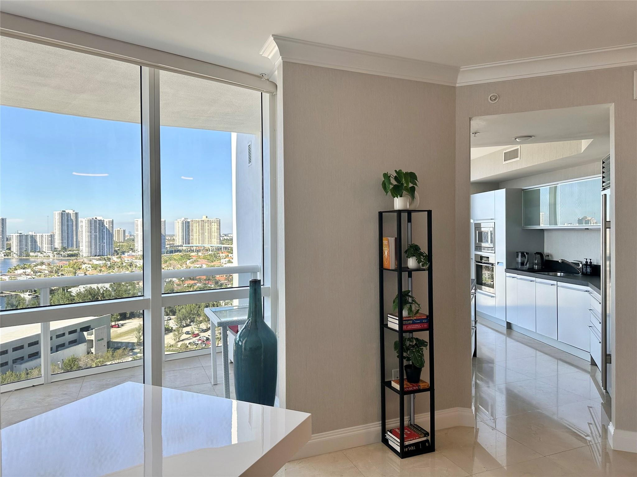 18201 Collins #1901 Sunny Isles Beach, FL 33160