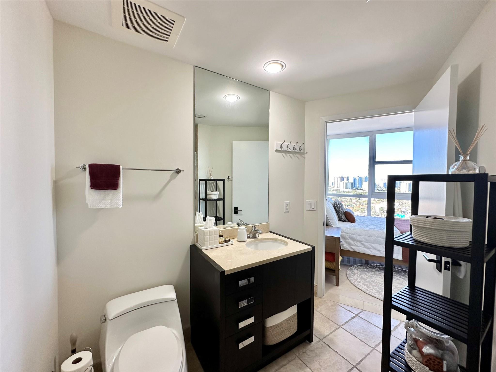 18201 Collins #1901 Sunny Isles Beach, FL 33160