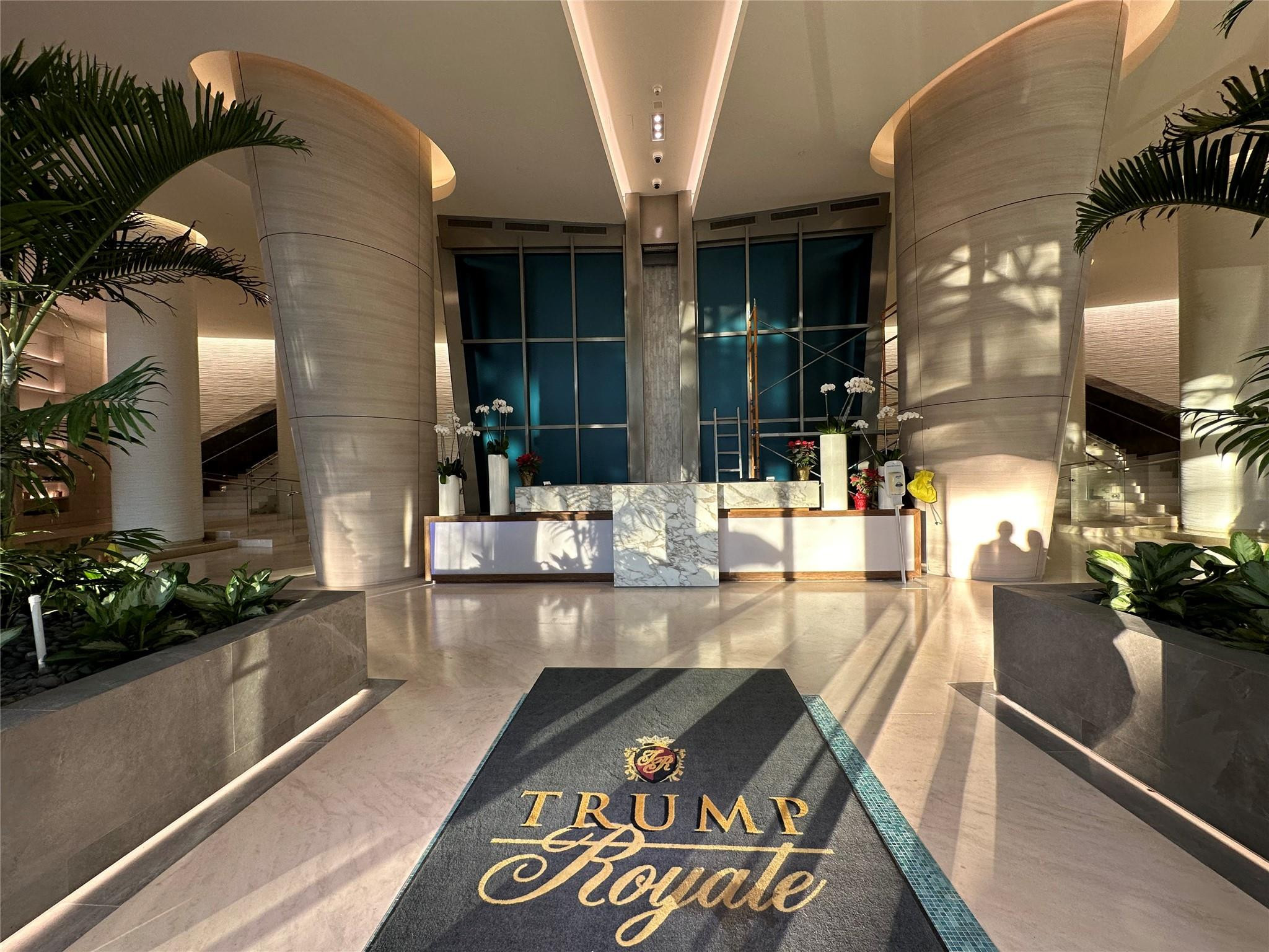 18201 Collins #1901 Sunny Isles Beach, FL 33160
