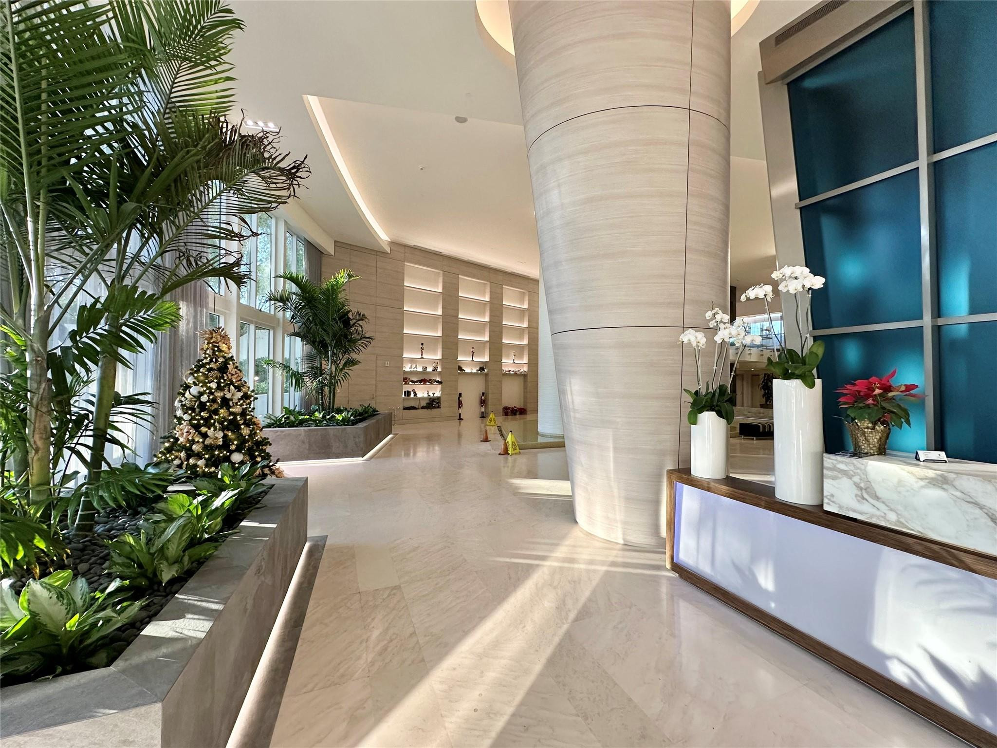 18201 Collins #1901 Sunny Isles Beach, FL 33160