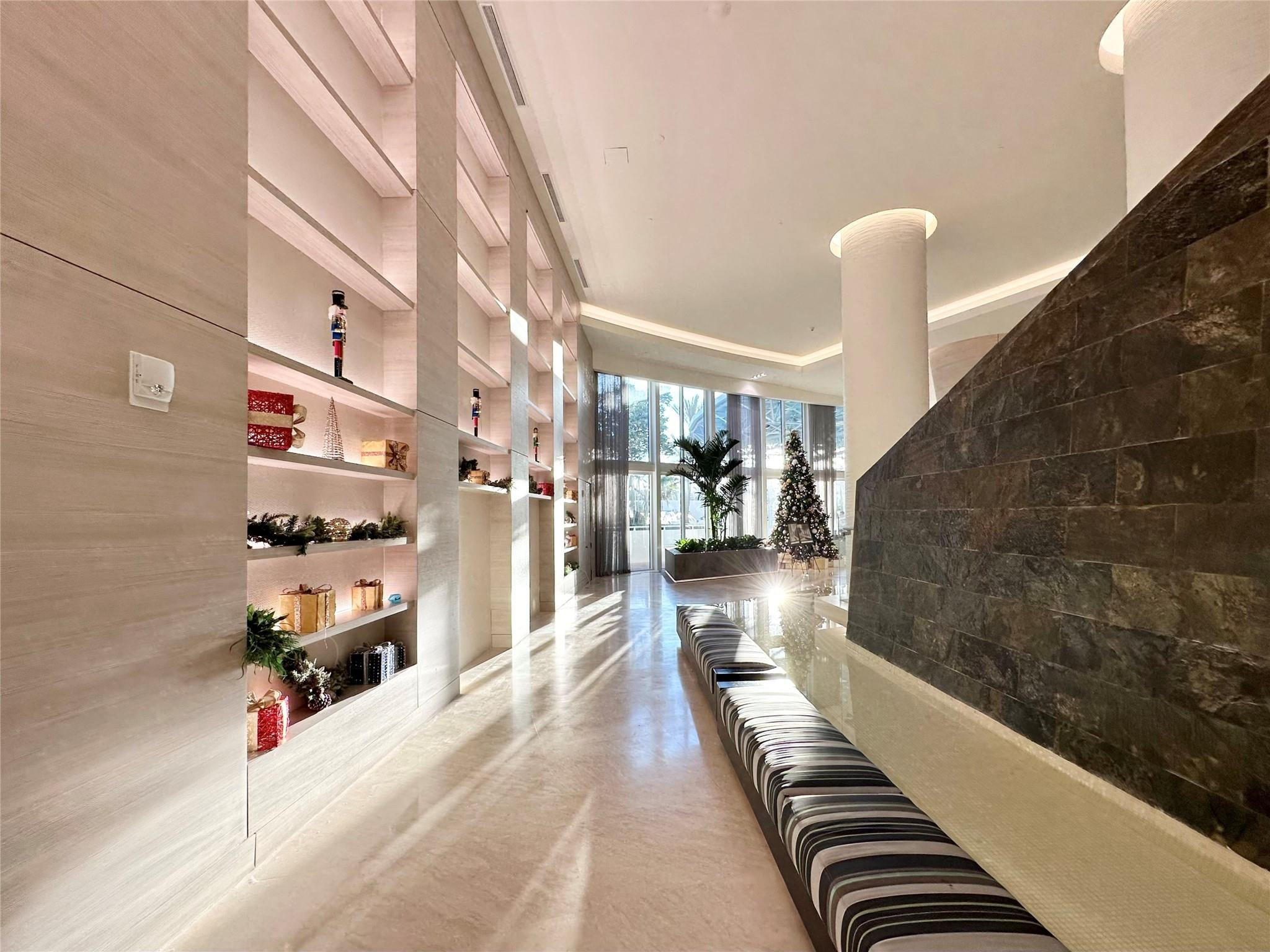 18201 Collins #1901 Sunny Isles Beach, FL 33160