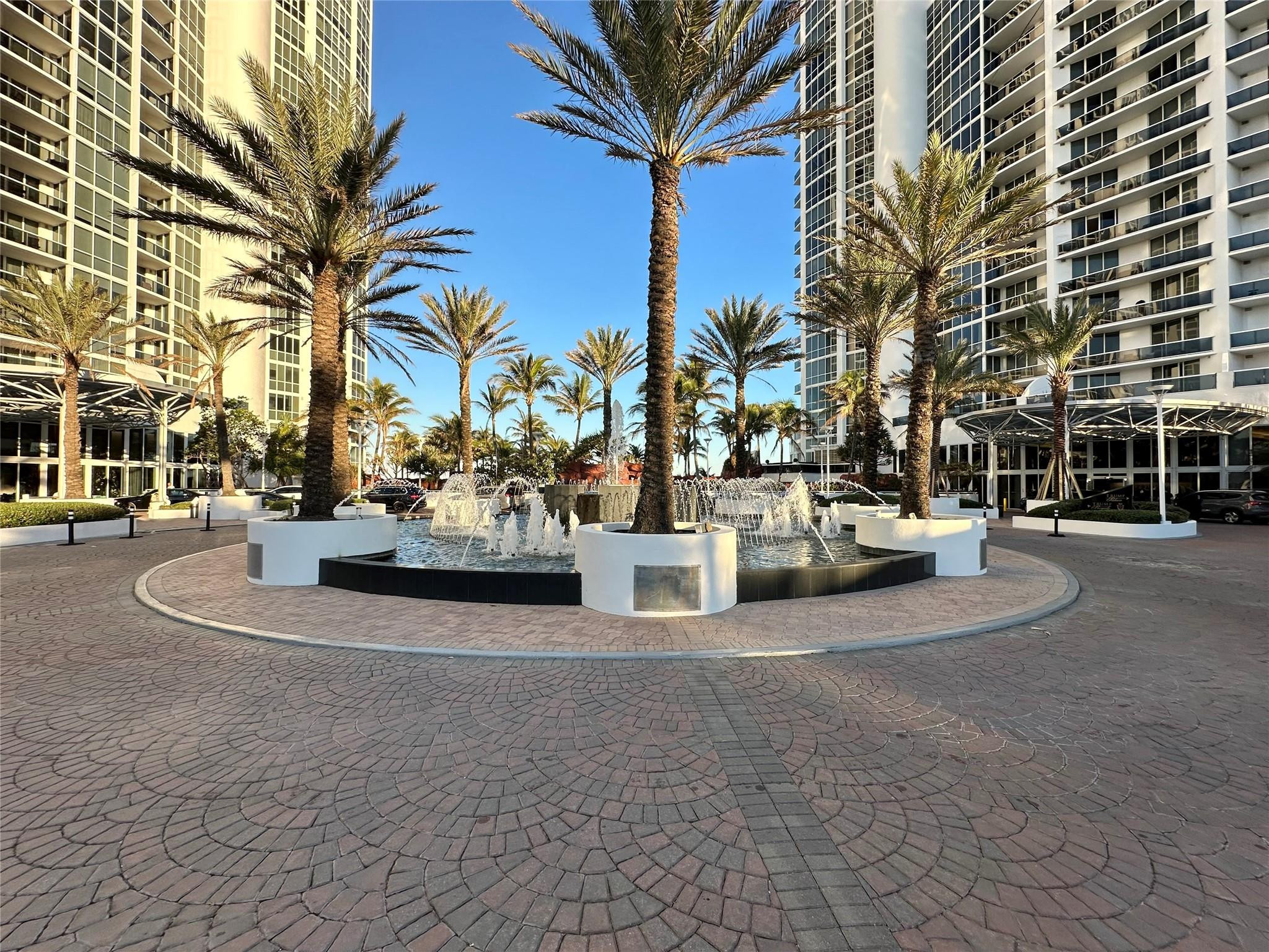 18201 Collins #1901 Sunny Isles Beach, FL 33160