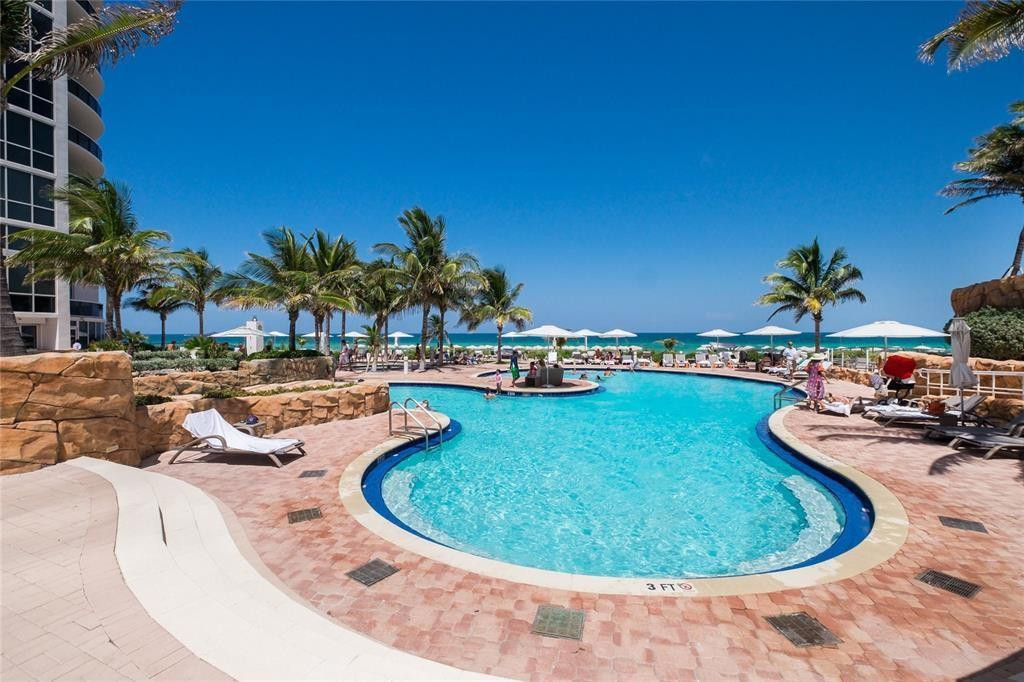 18201 Collins #1901 Sunny Isles Beach, FL 33160