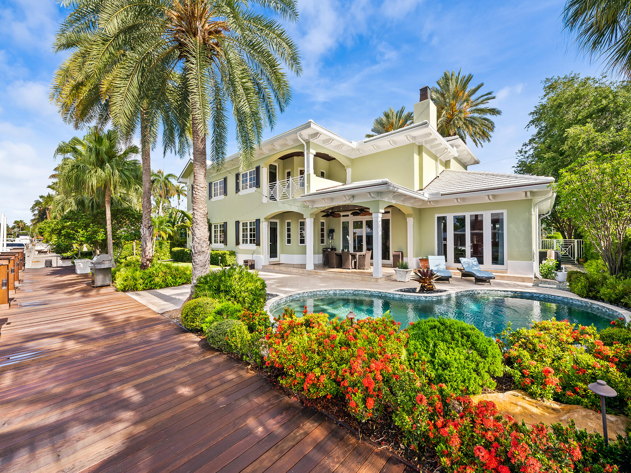 2856 NE 25th Fort Lauderdale, FL 33305