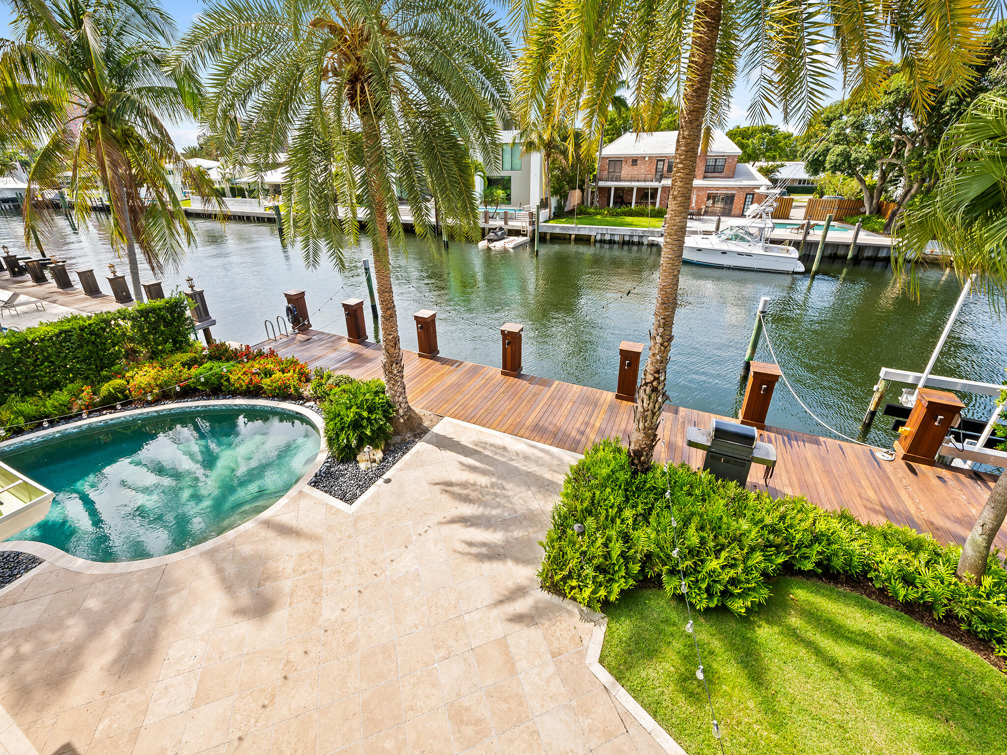 2856 NE 25th Fort Lauderdale, FL 33305