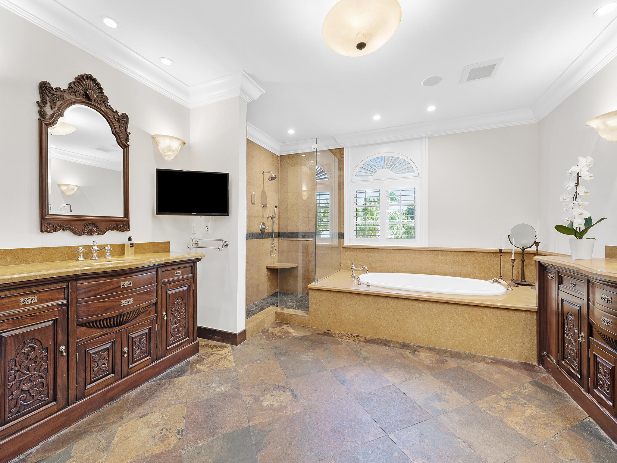 2856 NE 25th Fort Lauderdale, FL 33305